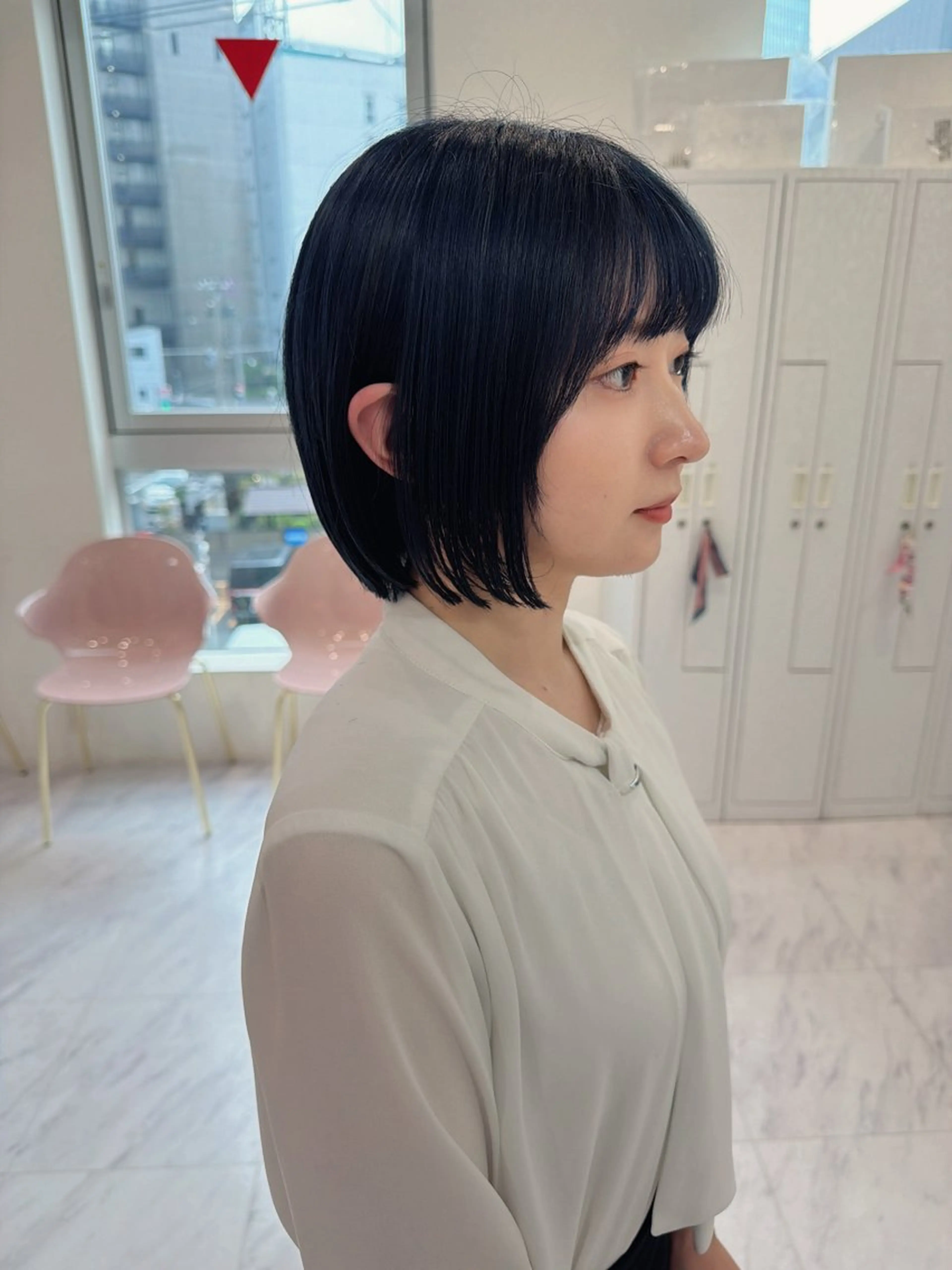 ショート カラー ネイビーカラー ボブ カット ヘアカラー SAYAKA 🍒／ボブ／暖色のヘアスタイル