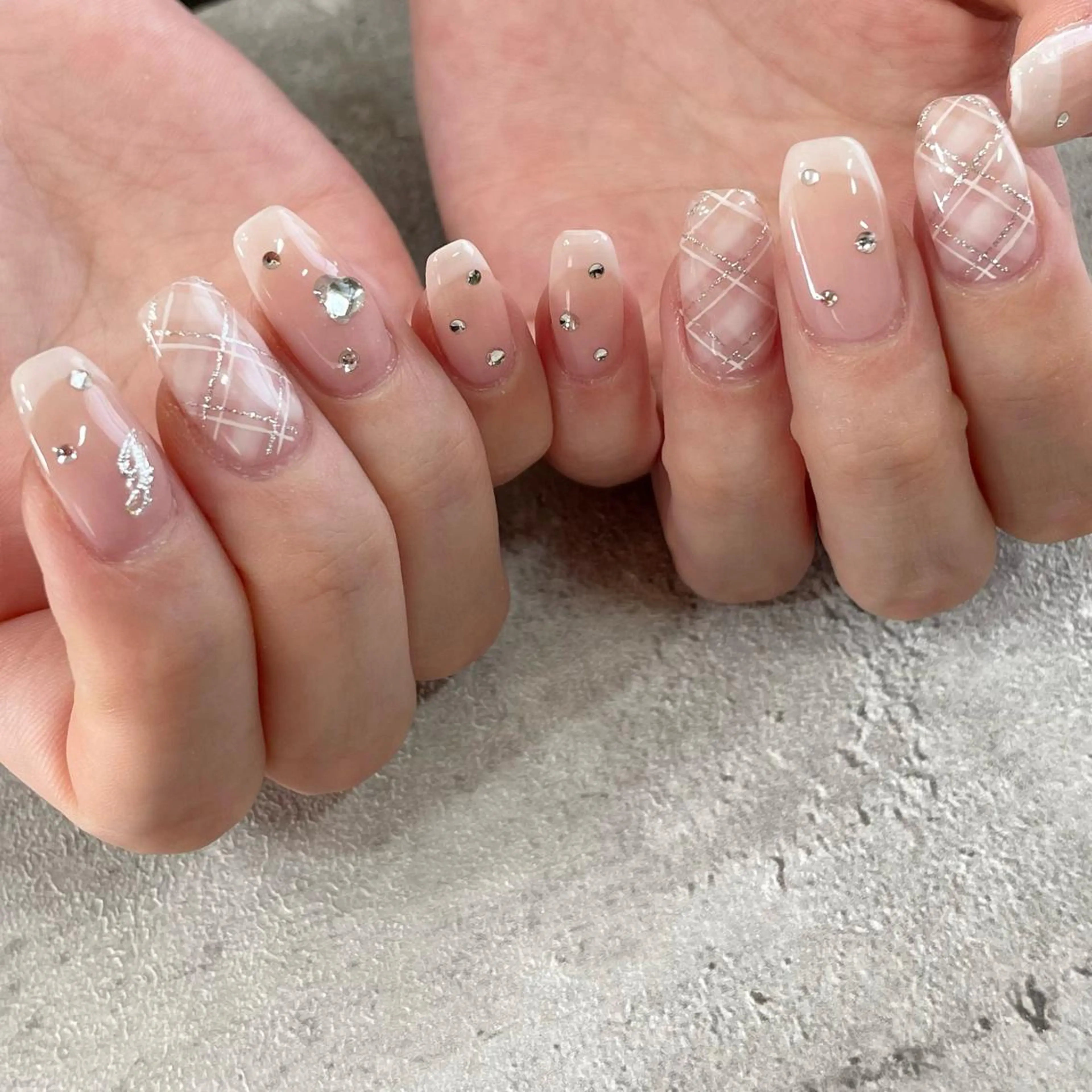 ネイル ジェルネイル 東 千夏のネイルデザイン