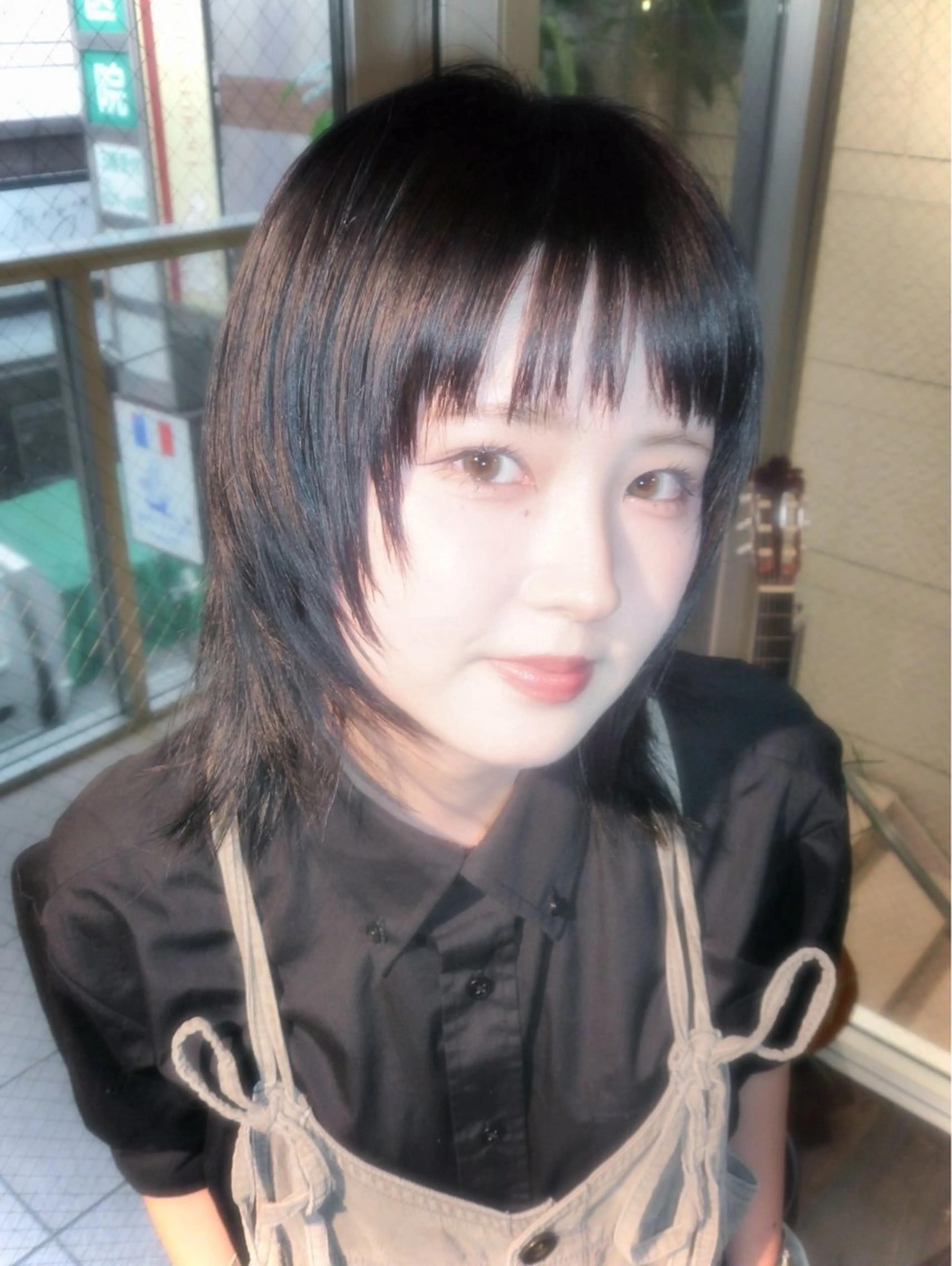 セミロング 心斎橋/ハイトーン/ レイヤーカットのヘアスタイル