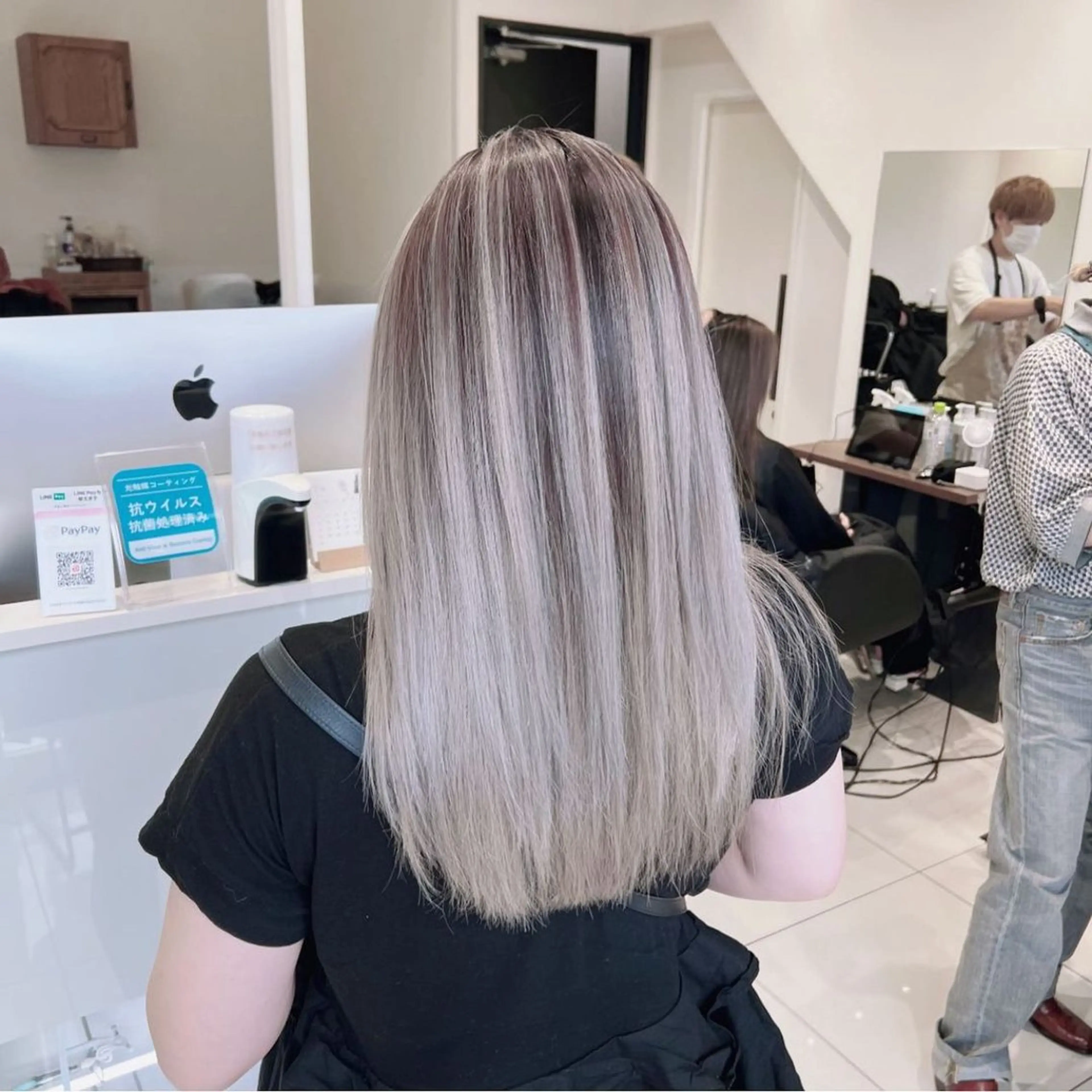 ロング カラー ブリーチ ケアブリーチ ヘアカラー 福西 洋斗のヘアスタイル