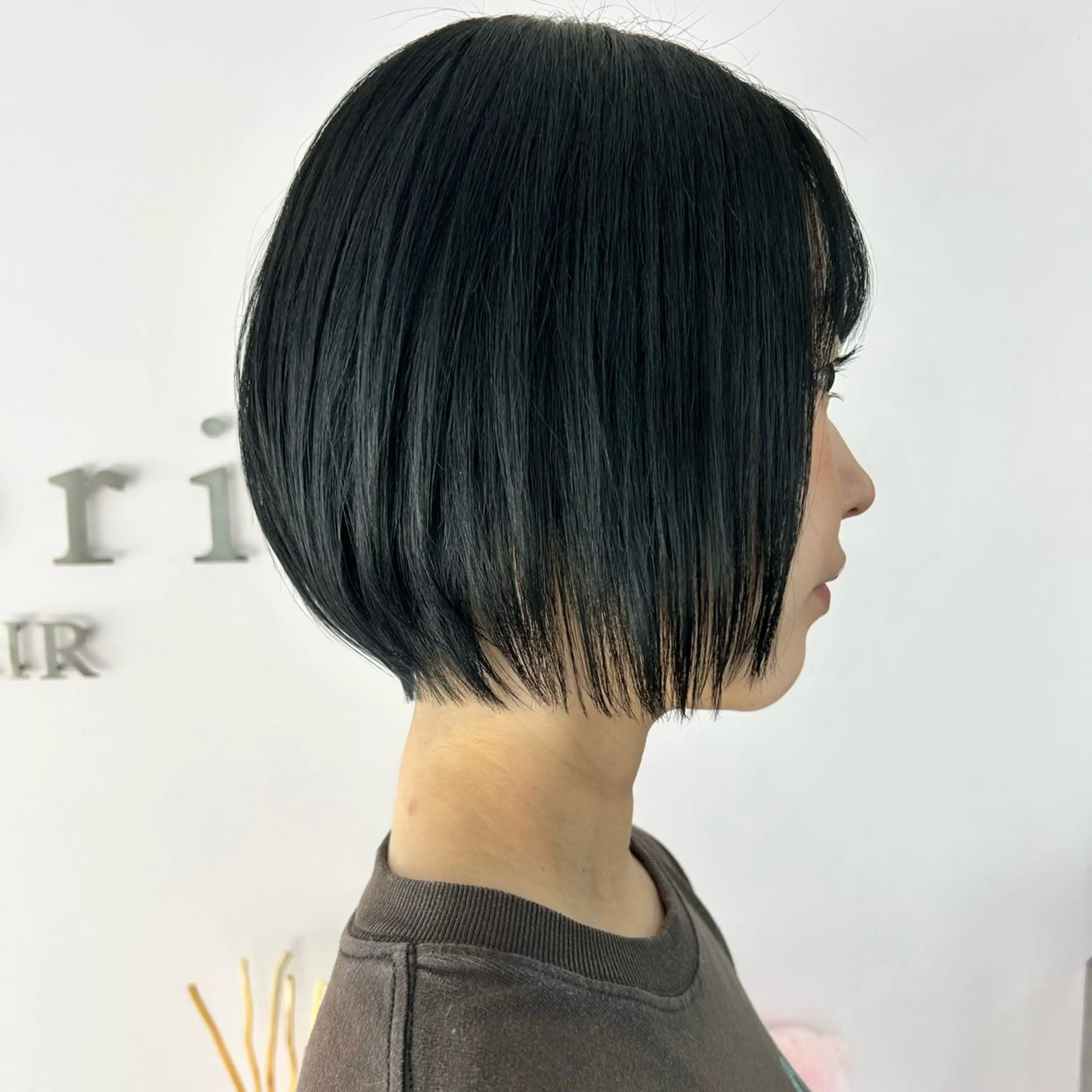 ショート カット トリートメント ボブ×艶髪｜ 艶カラー🩶石橋怜大のヘアスタイル