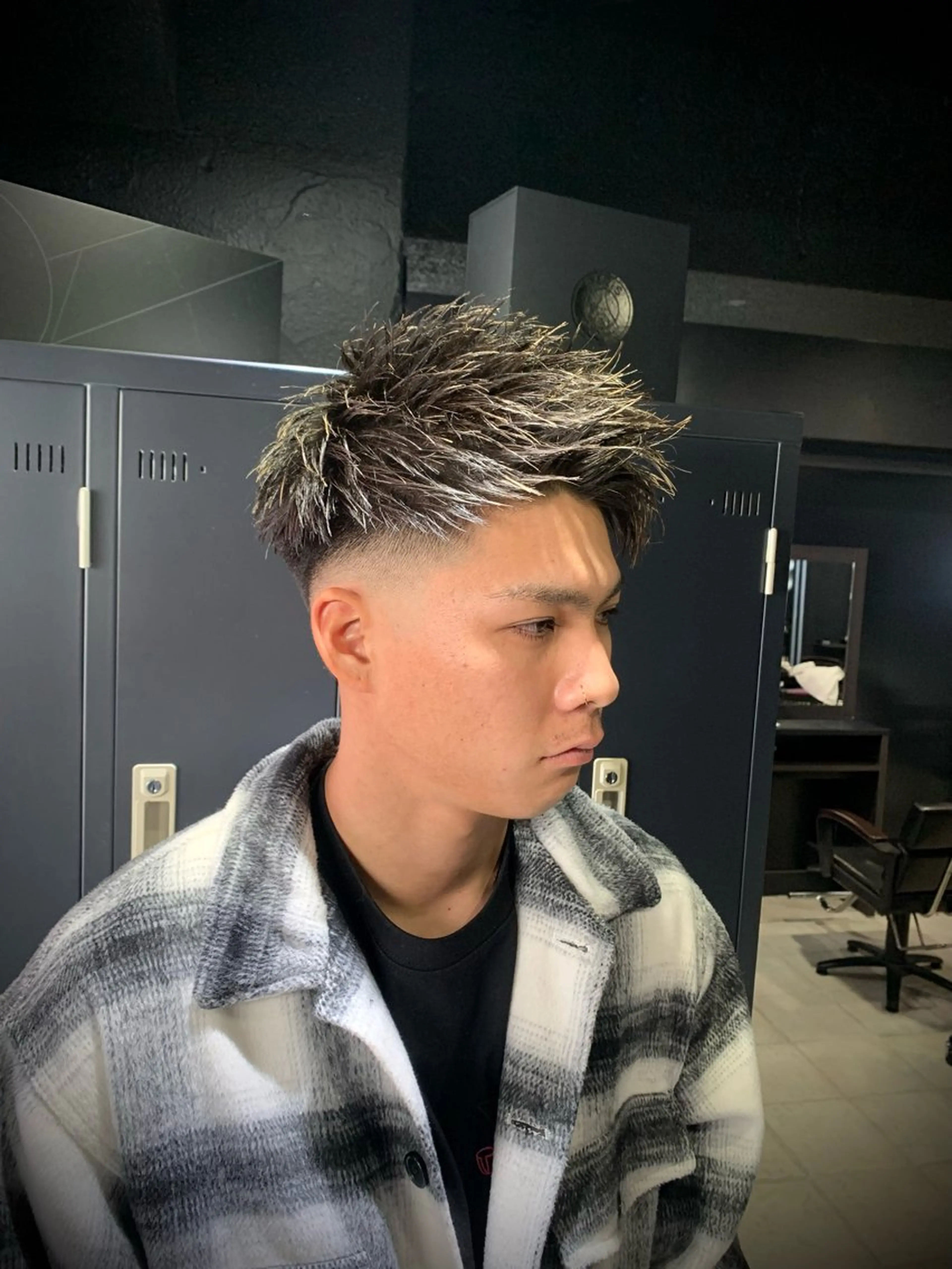 ショート メンズ フェードカット モヒカン スキンフェード カット ヘアセット メンズパーマ/難波/ 心斎橋　室園亮佑のヘアスタイル