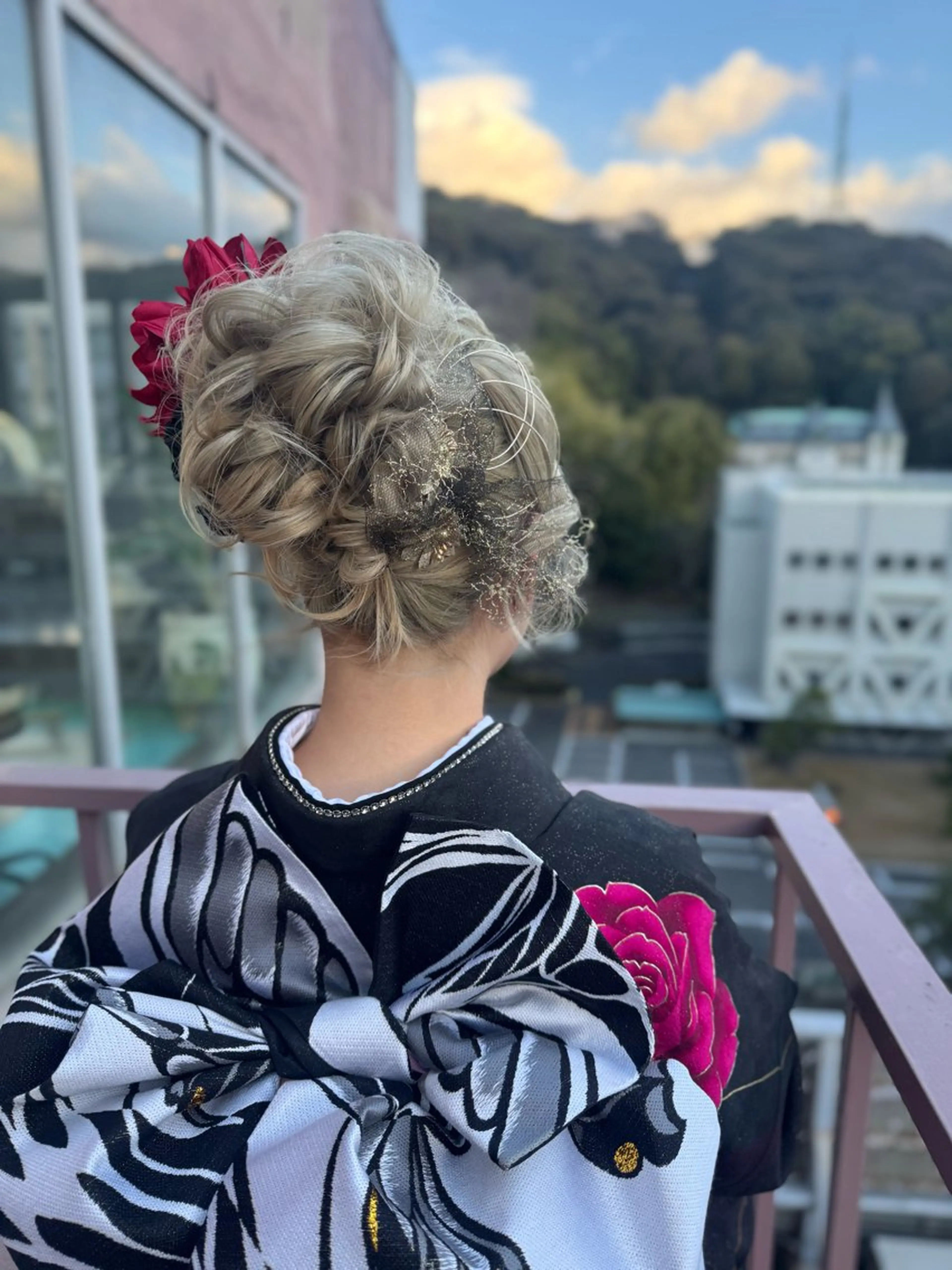 セミロング ヘアアレンジ 成人式 ヘアセット Viage （ビアージュ）のヘアスタイル