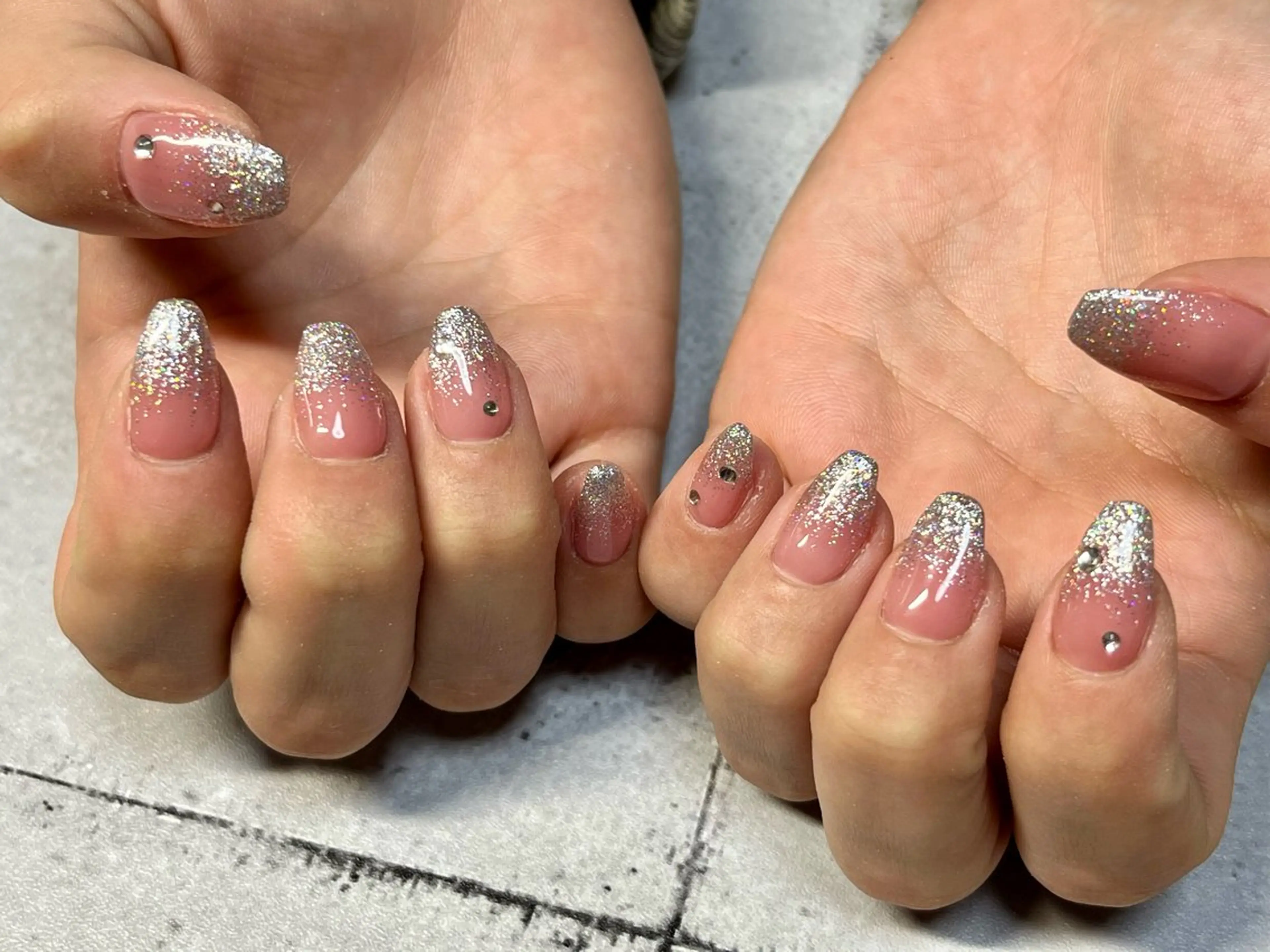 ネイル ラメ(グリッター) ラメグラデーション ハンドネイル まり りぃ〜んのネイルデザイン