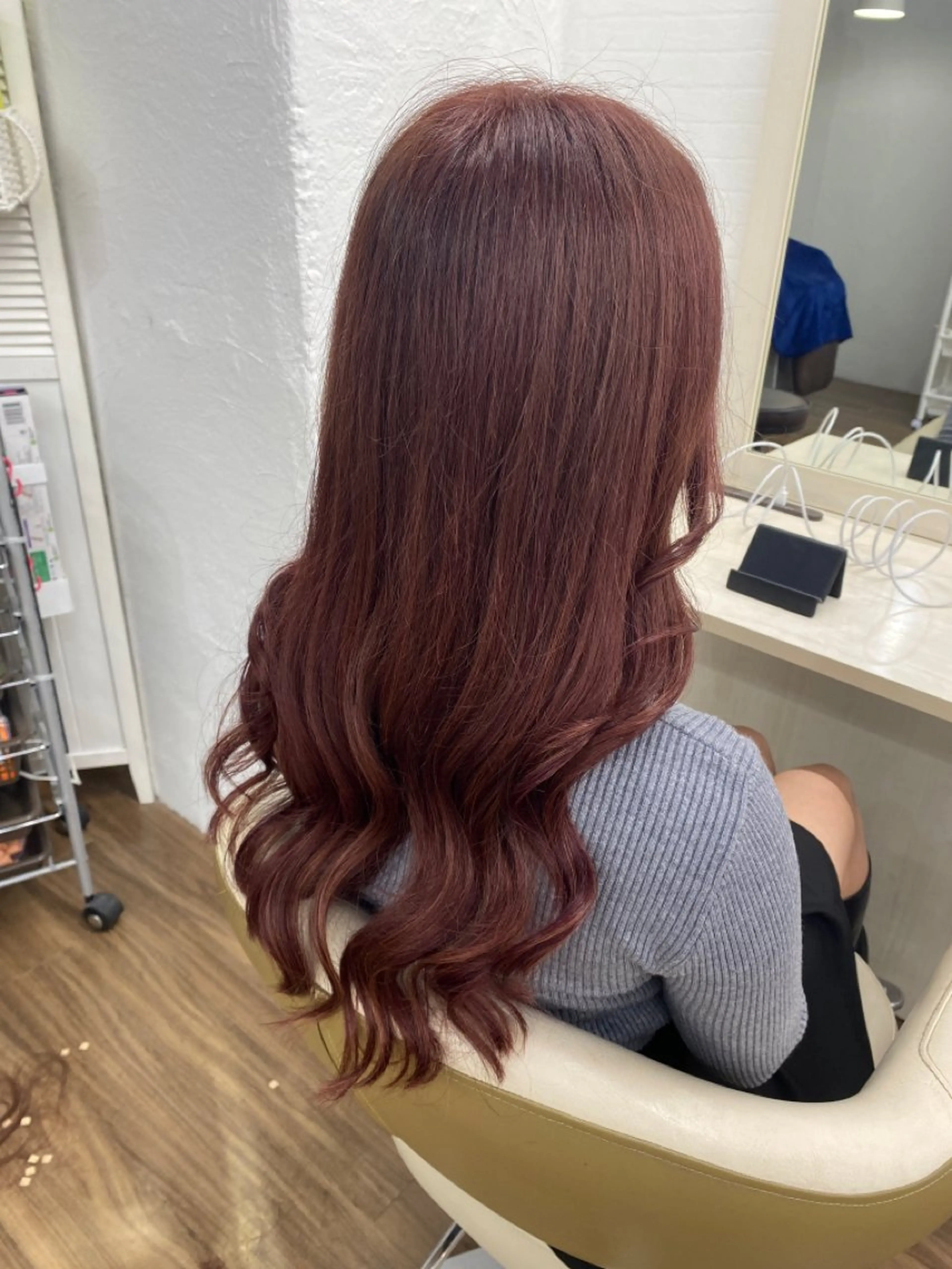 【カラー大人気メニュー✨】潤い暖色カラー+艶々トリートメントの写真