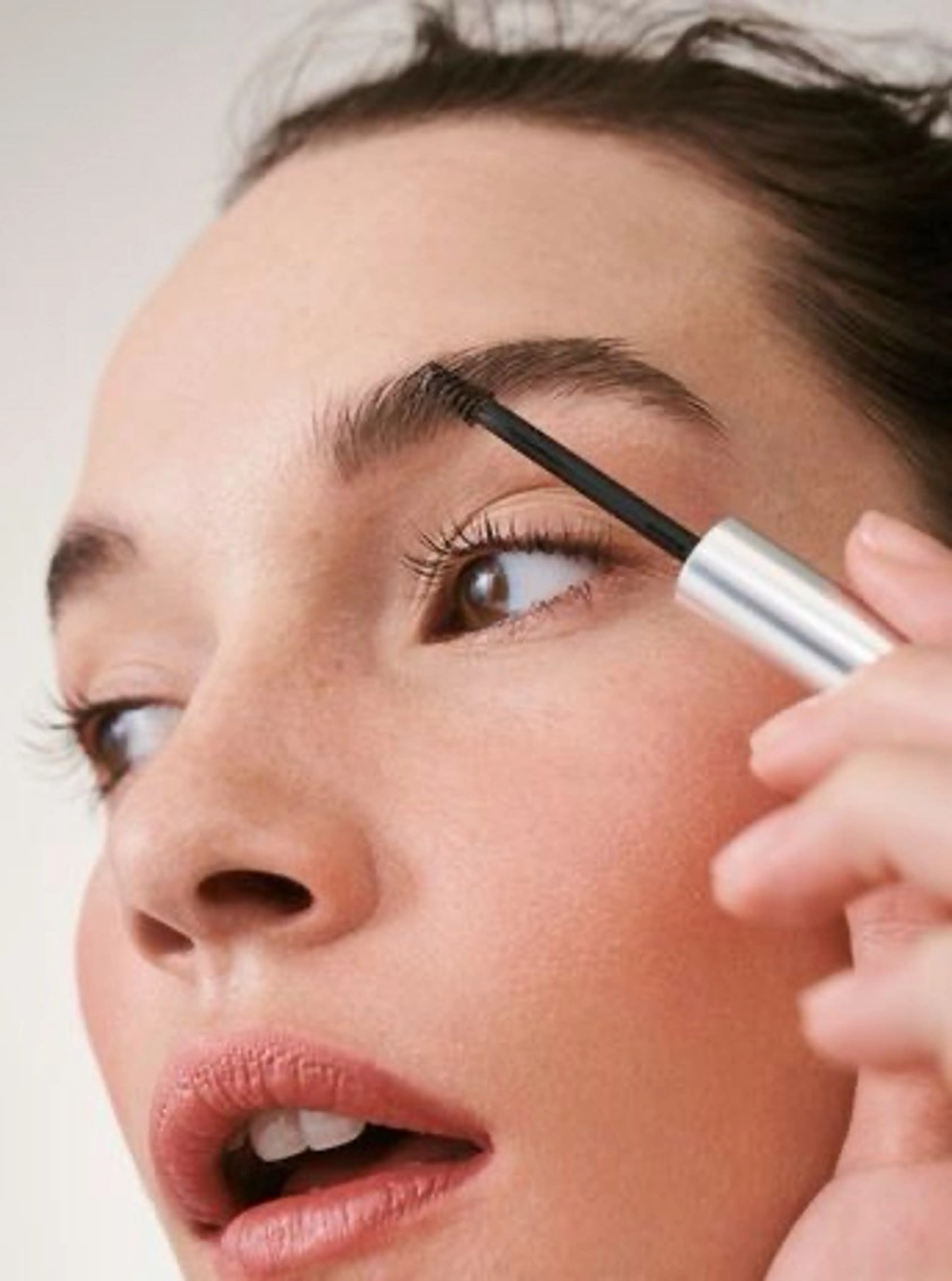 アイブロウレッスン！現役メイクアップアーティストから整え方、描き方、似合うアイテムをご提案☆[前日までに予約必須]の写真