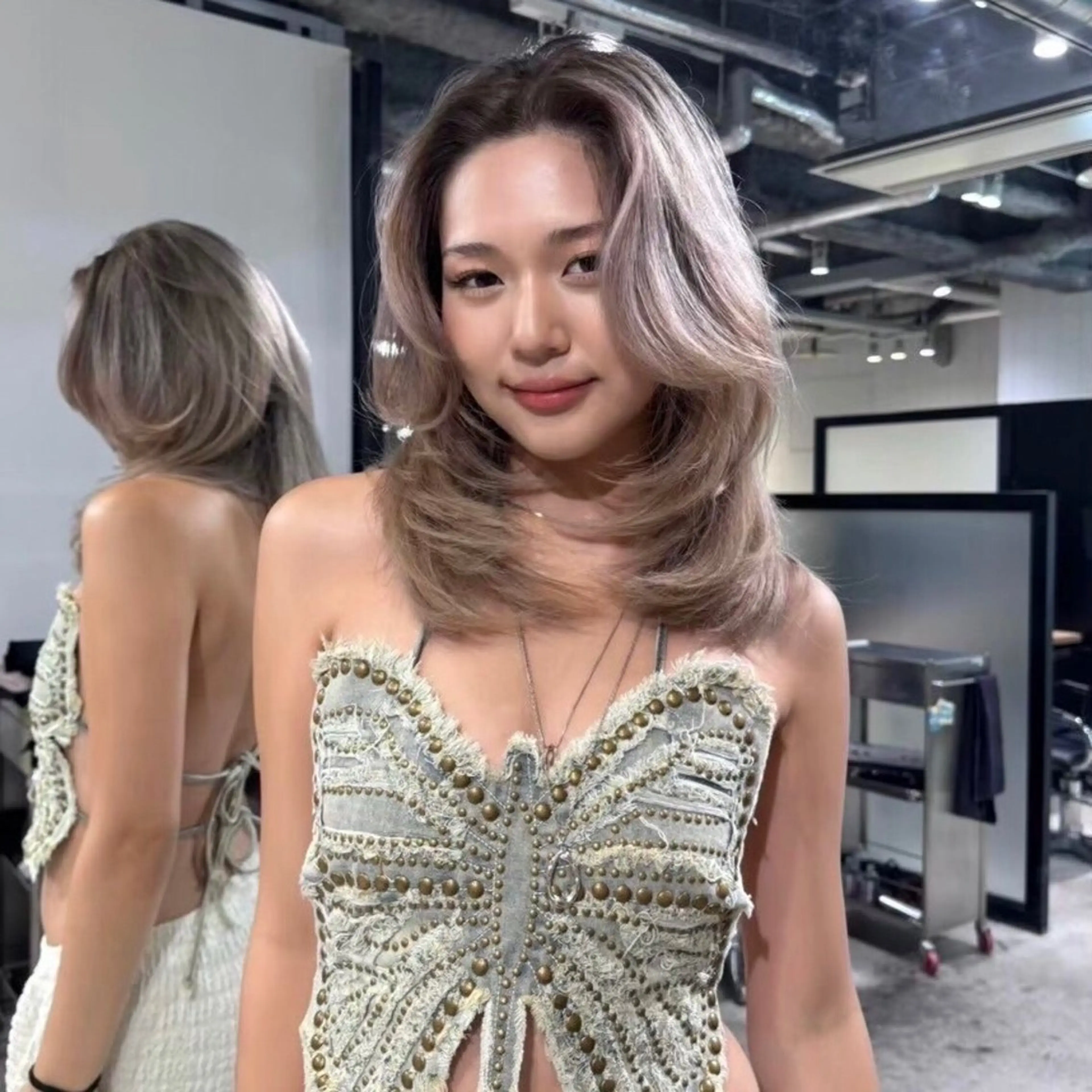 セミロング カラー レイヤーカット トリートメント 名古屋/落ちる黒 黒染め落としのヘアスタイル