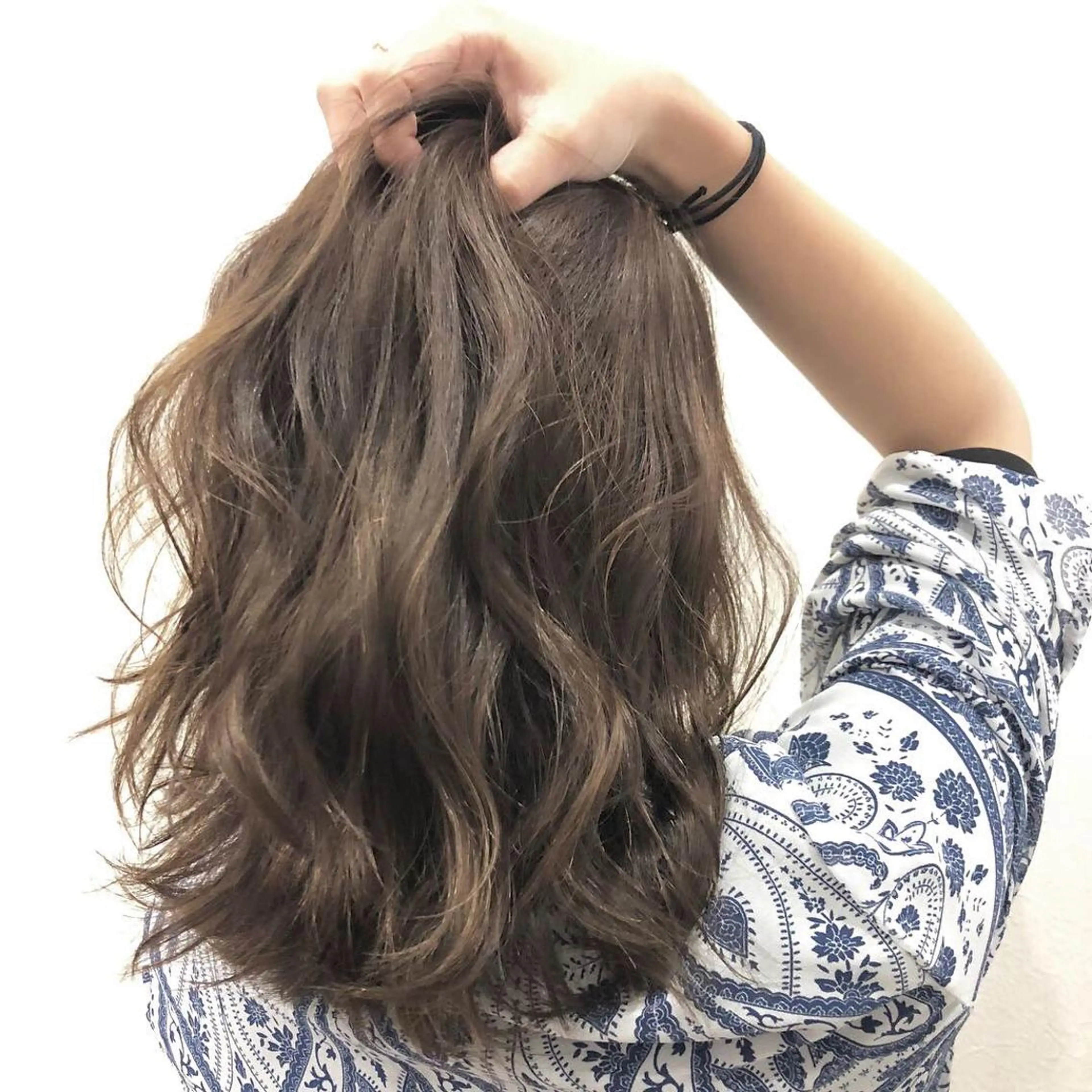 セミロング カラー ヘアアレンジ アッシュ 透明感カラー ミント Asian Hair &Eyebrowのヘアスタイル