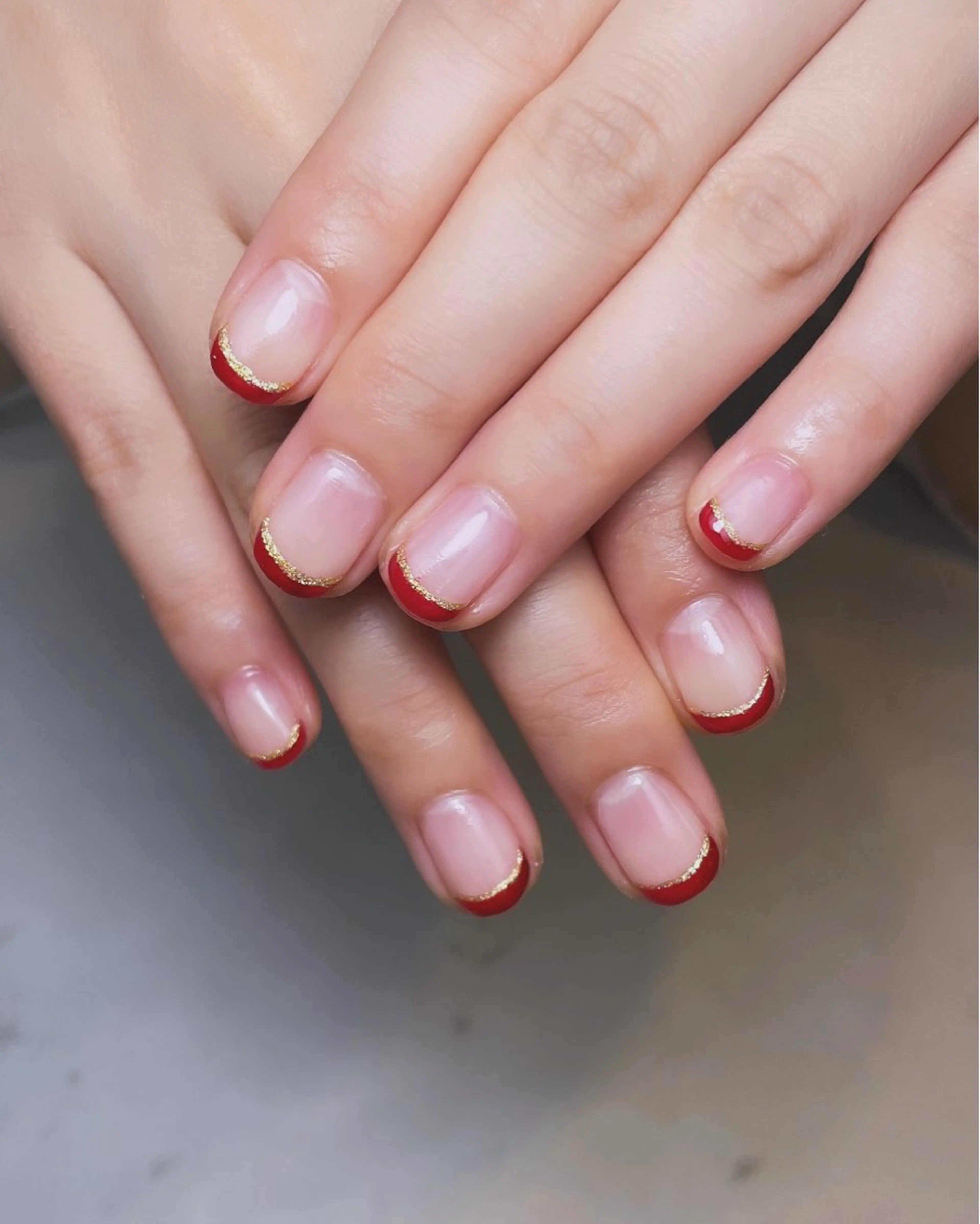 【ご新規様オフ無料】フレンチラメラインネイルの写真