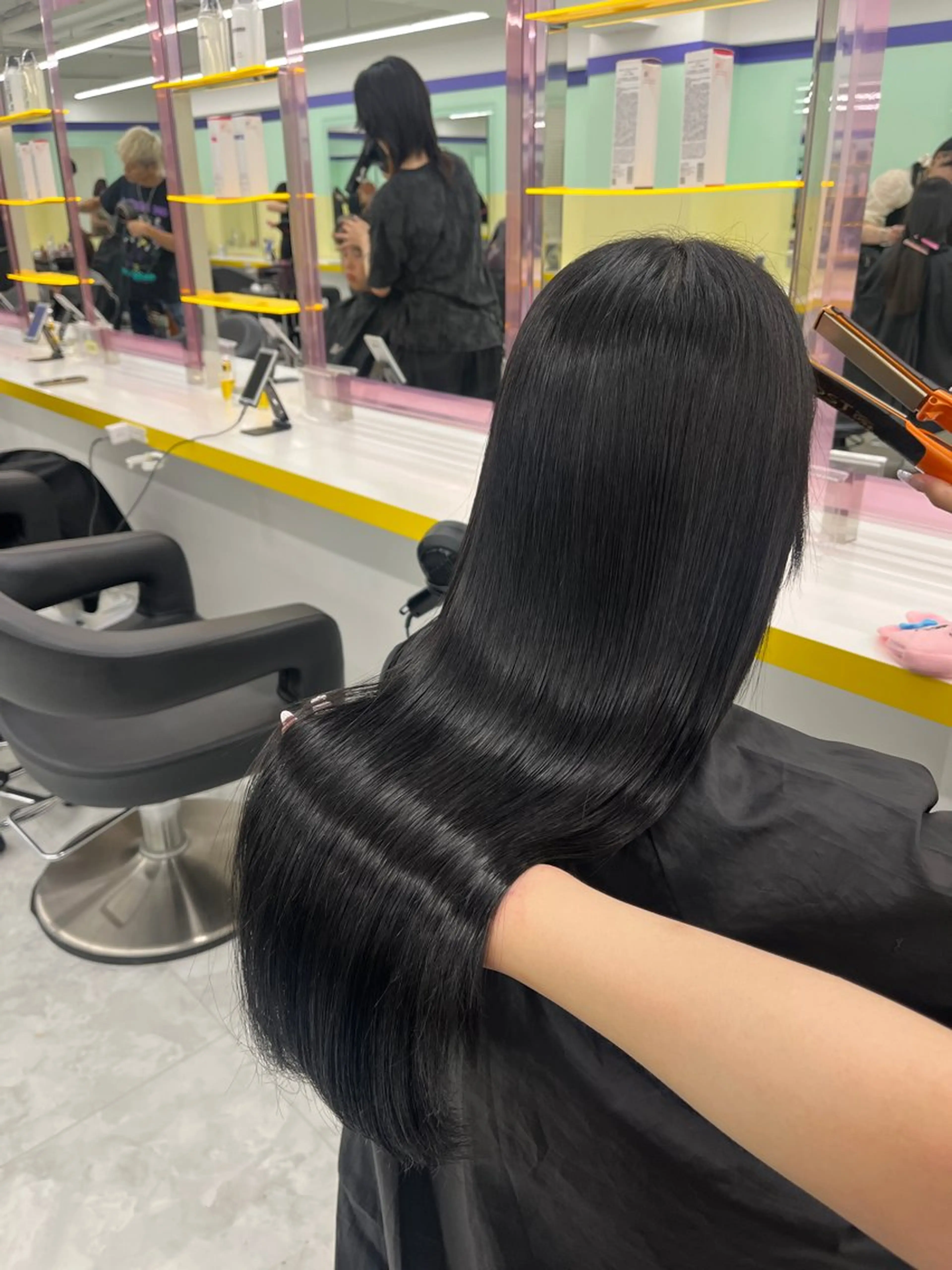 ロング カラー ヘアアレンジ カット ヘアカラー トリートメント ヘアセット 🎀Girly艶髪カ ラー🎀Harukaのヘアスタイル