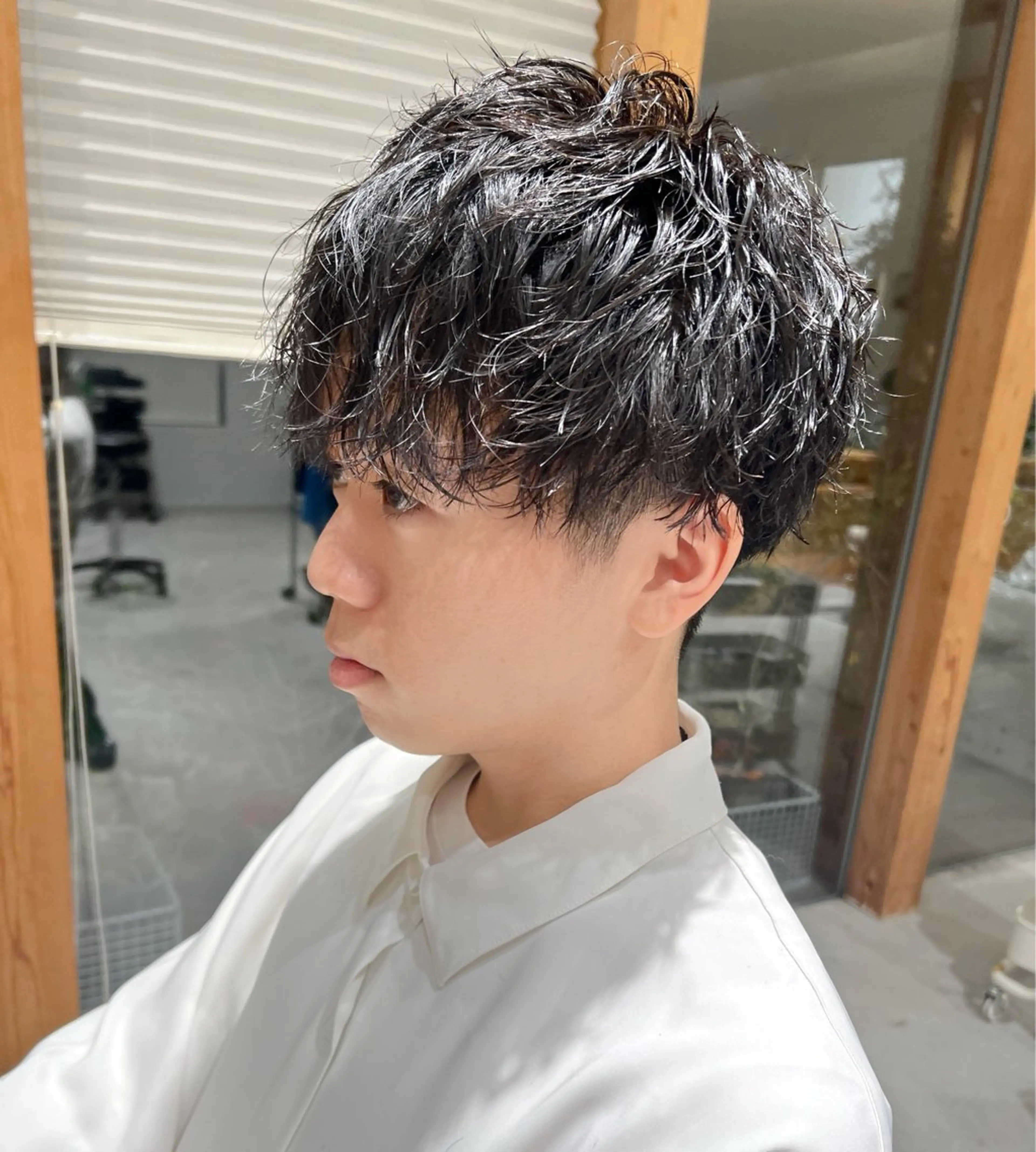 ショート パーマ メンズ マッシュ メンズパーマ ツイストスパイラルパーマ スパイラルパーマ 服部 雄輝のヘアスタイル