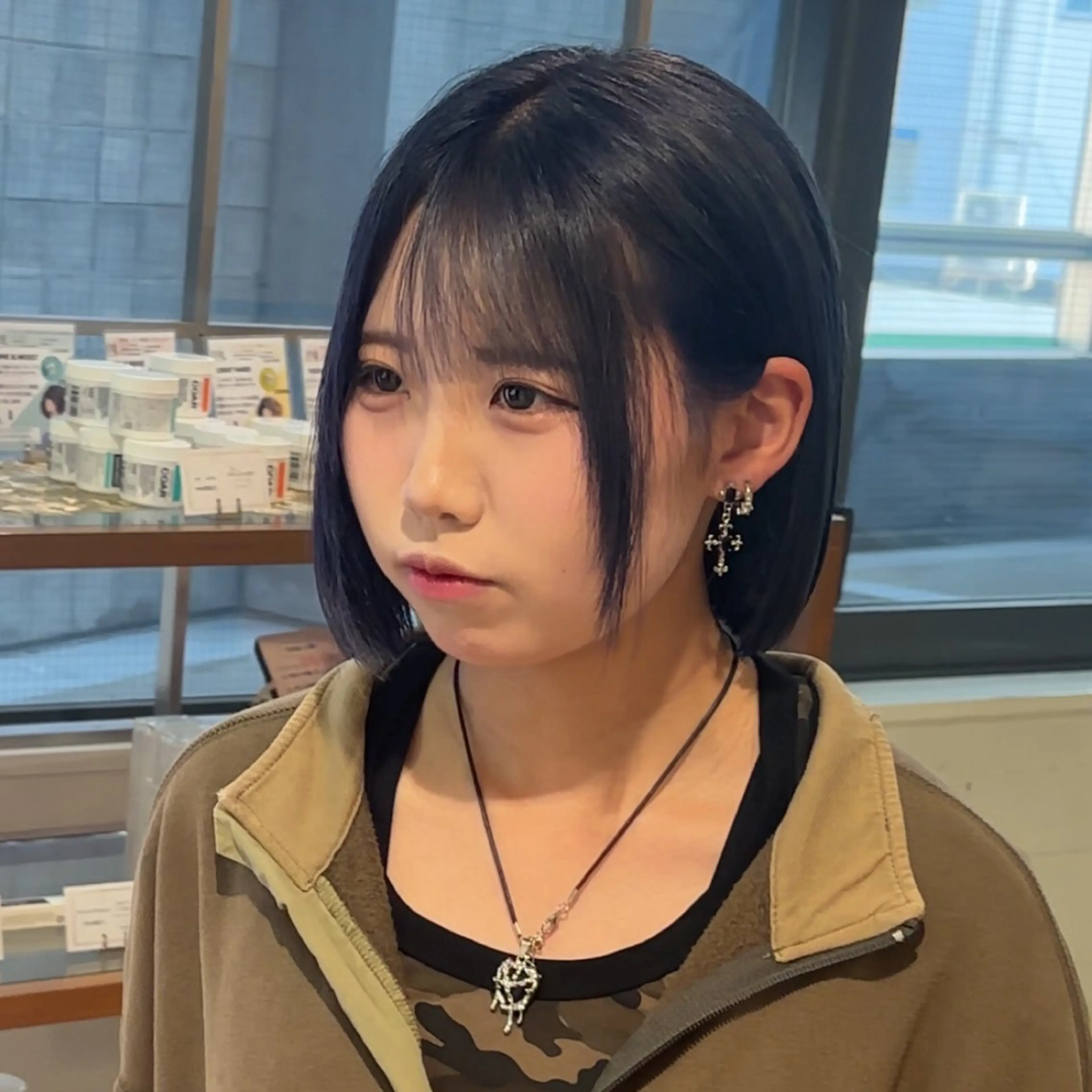 ショート アッシュ ボブ CONAN｜盛岡ボブ 特化/タッセルボブのヘアスタイル