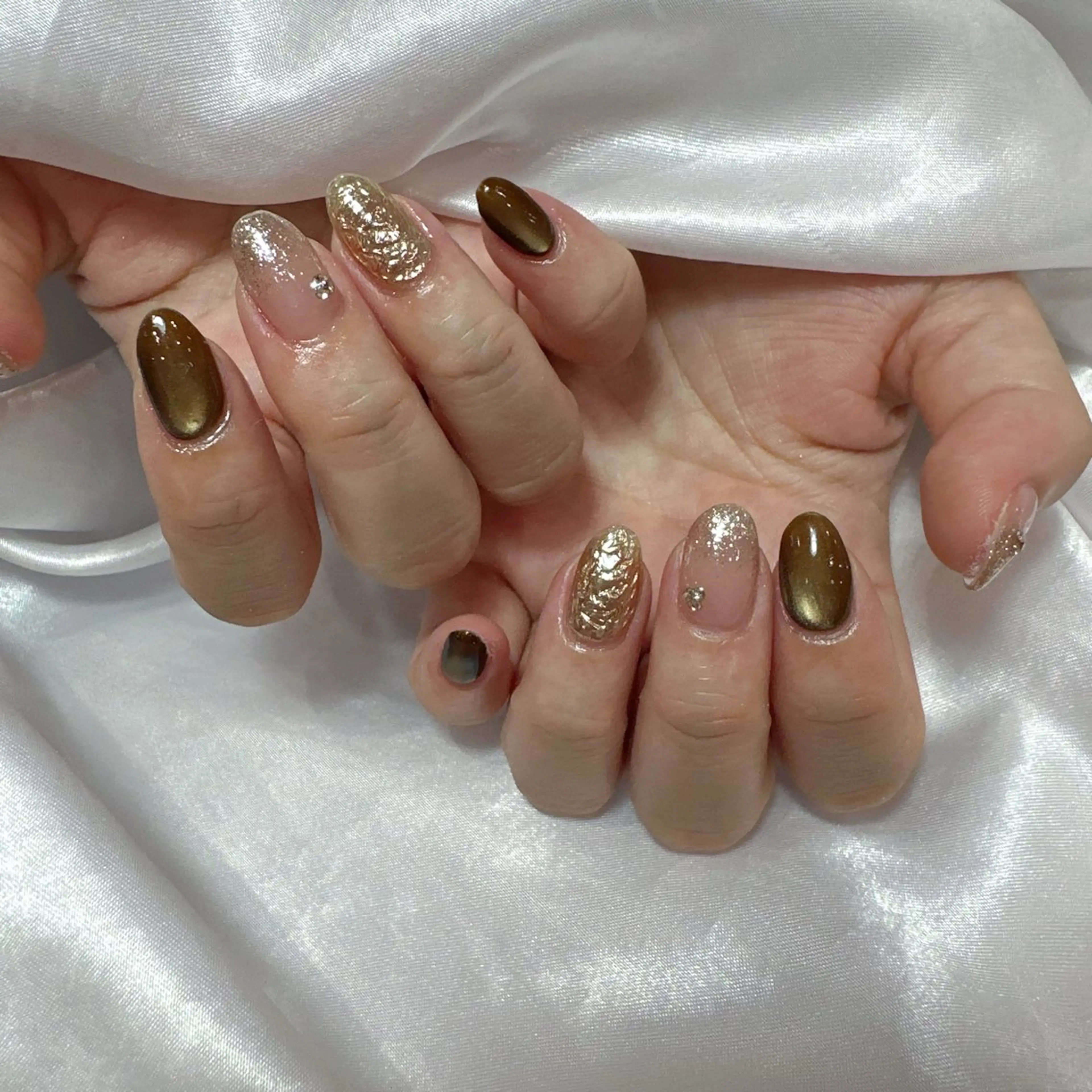 ネイル アートネイル フラッシュネイル フレンチネイル ジェルネイル ガラスフレンチ ハンドネイル You&Me Miyuのネイルデザイン