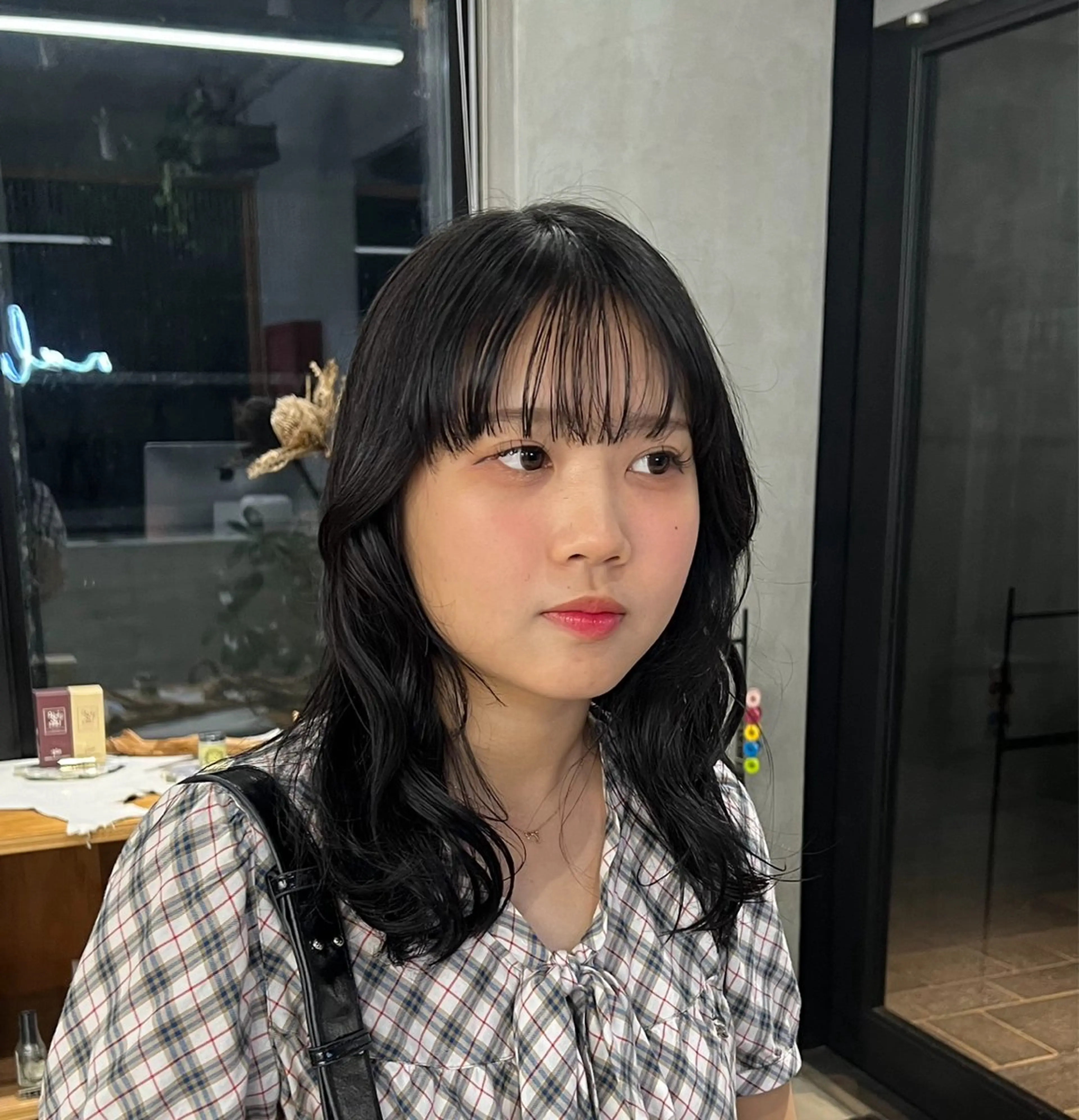 セミロング カラー 透明感カラー ケアブリーチ/ ハイトーン/牧野のヘアスタイル