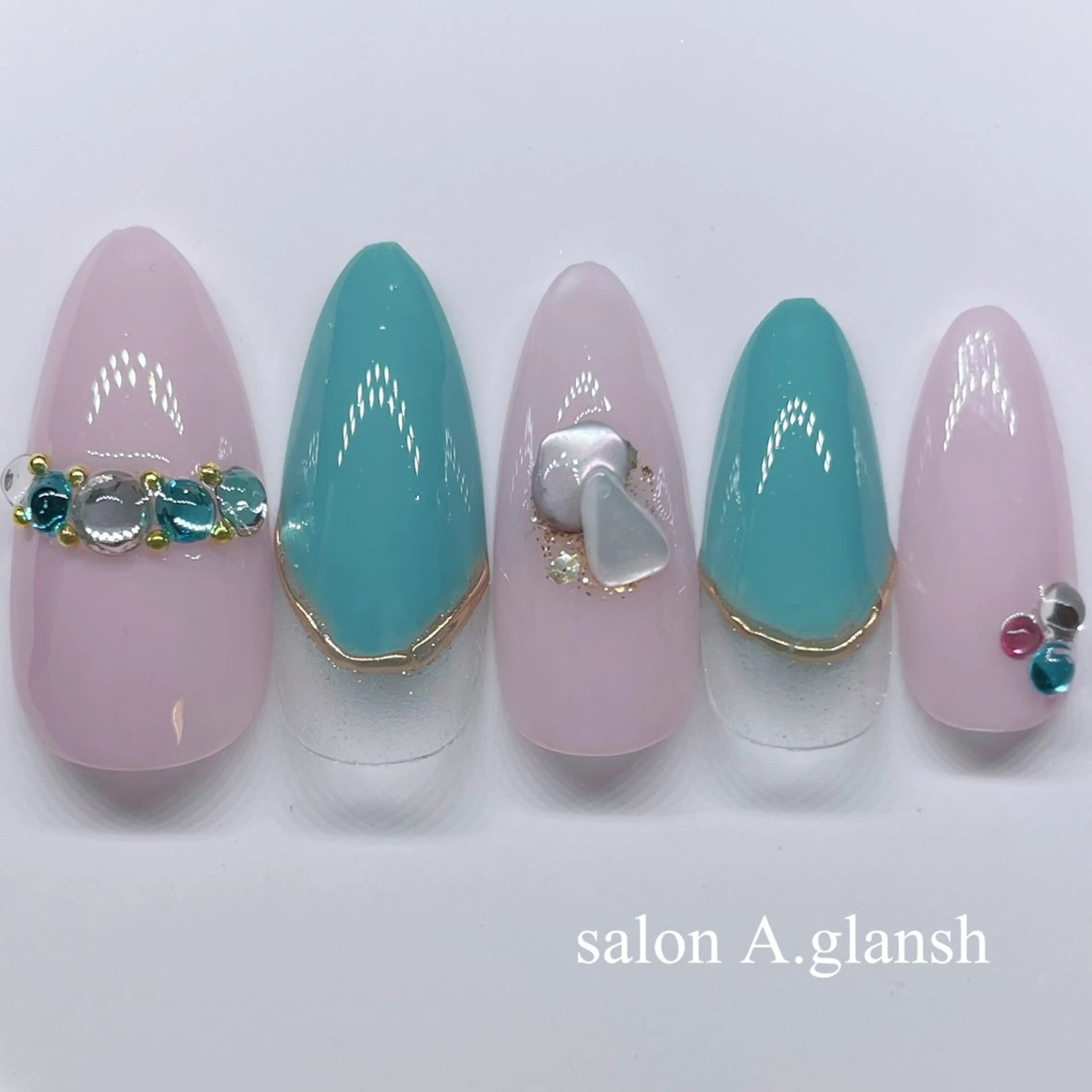 ネイル ハンドネイル 肌質改善salon♪ 効果がわかる♪南森町のネイルデザイン