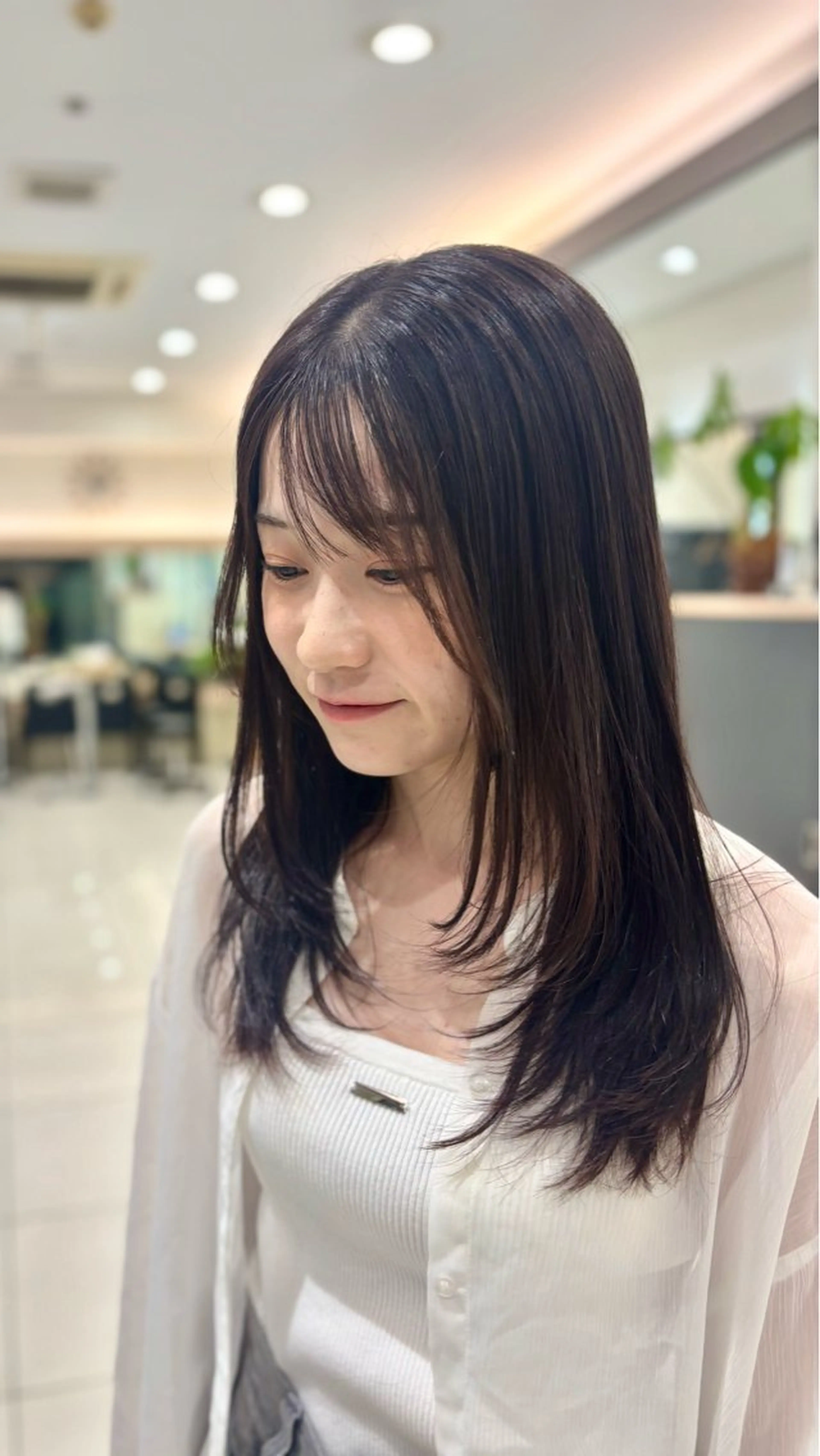 ロング カラー レイヤーカット SLASHスラッシュ 辻村  彩華のヘアスタイル