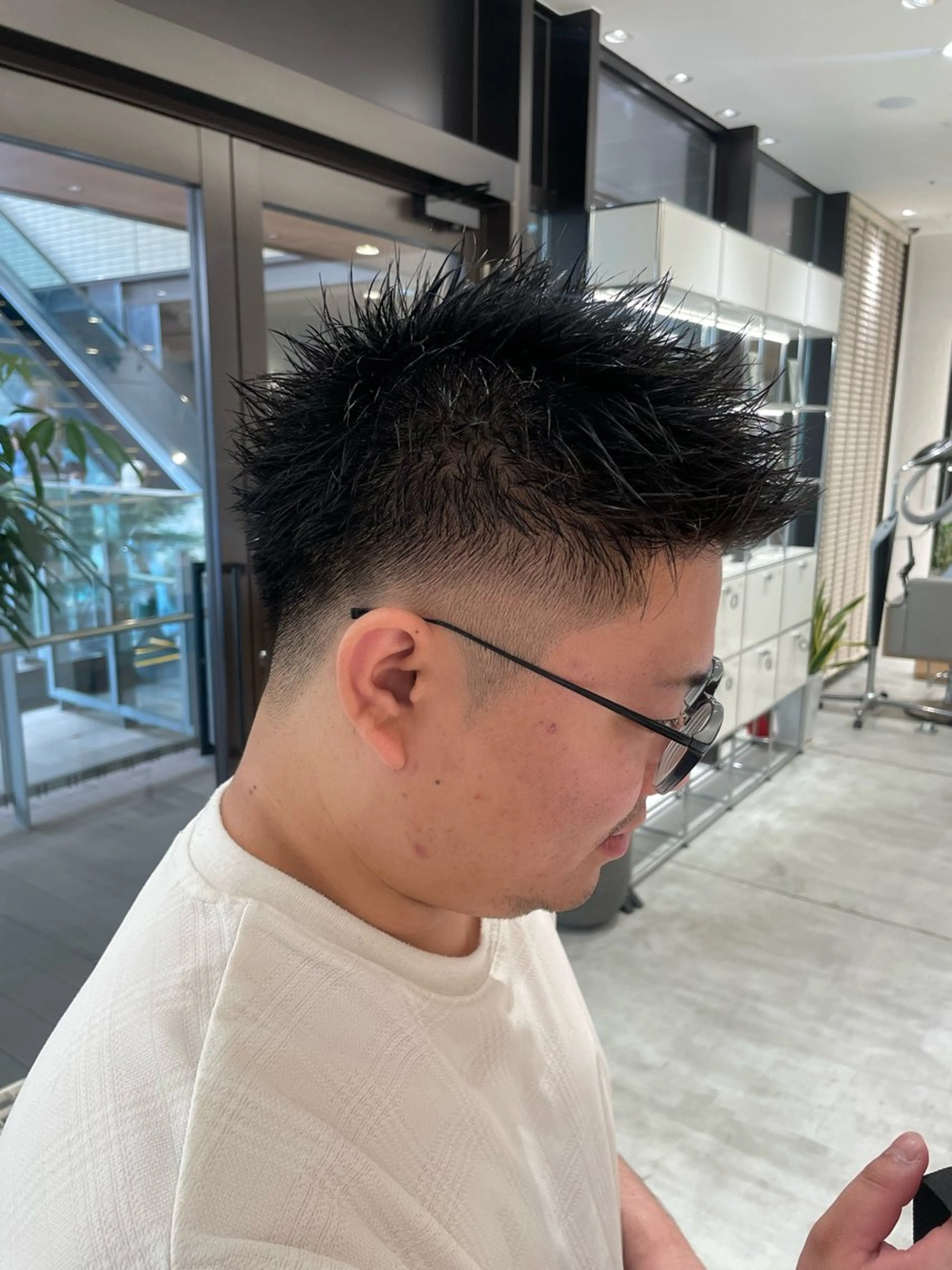 メンズ フェードカット メンズパーマ スキンフェード 髪質改善＆美髪矯正 専門美容師:植原瑞樹のヘアスタイル