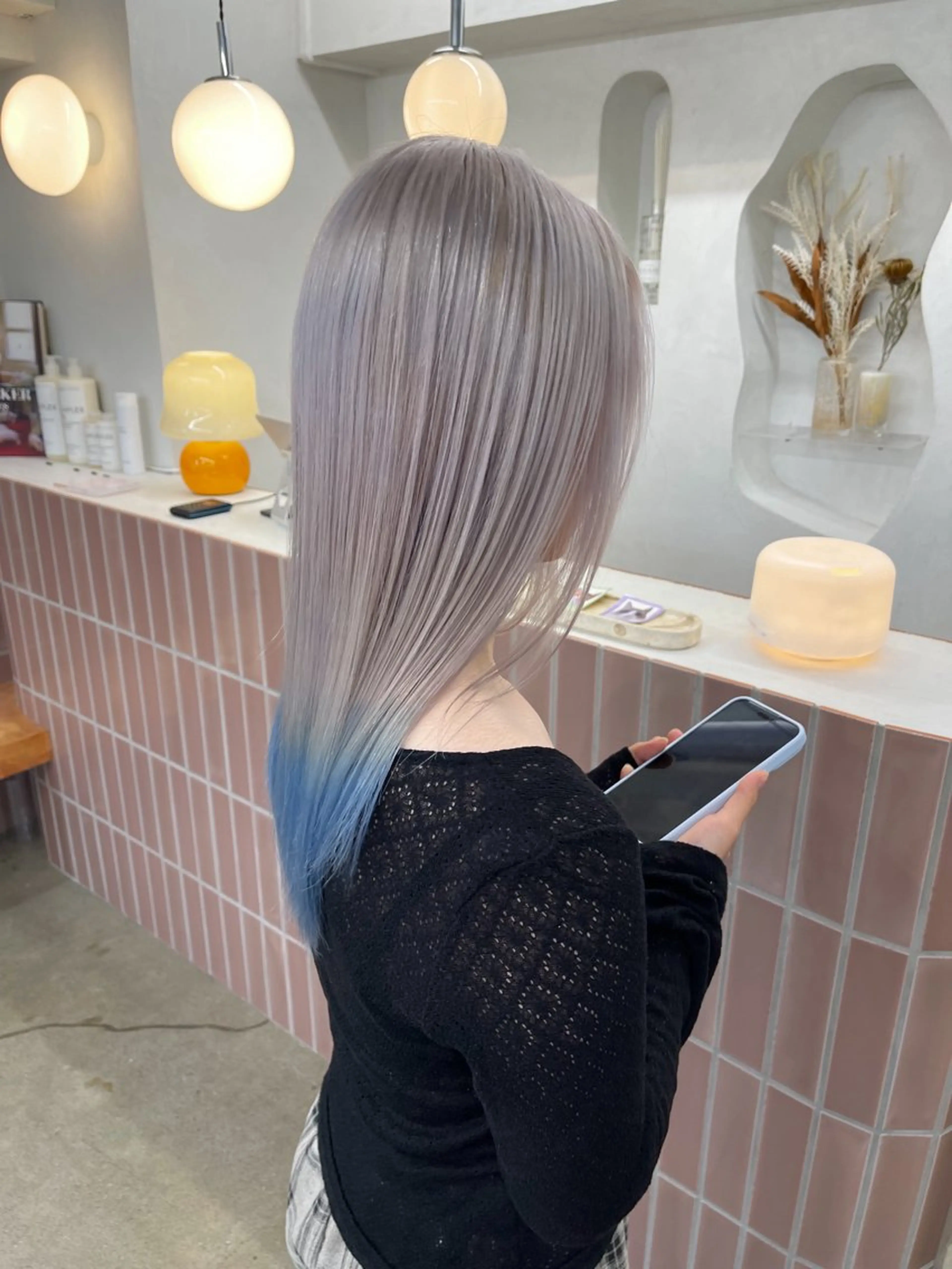 セミロング 🚨ダメージ最小限ブ リーチ特化🚨ミユウのヘアスタイル