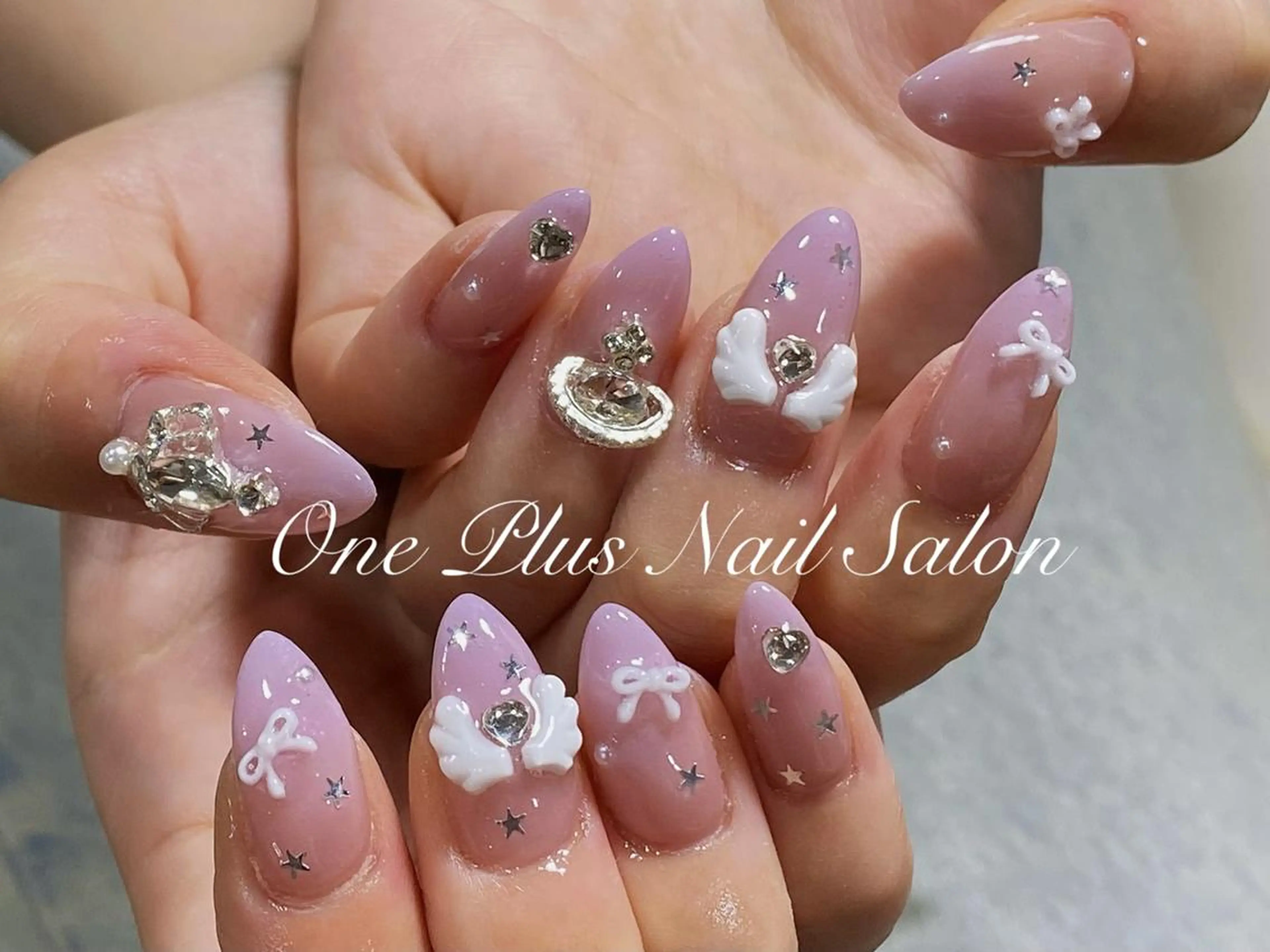 ネイル オーロラネイル 長さ出し フットネイル フレンチネイル ジェルネイル One Plus Nail Salonのネイルデザイン