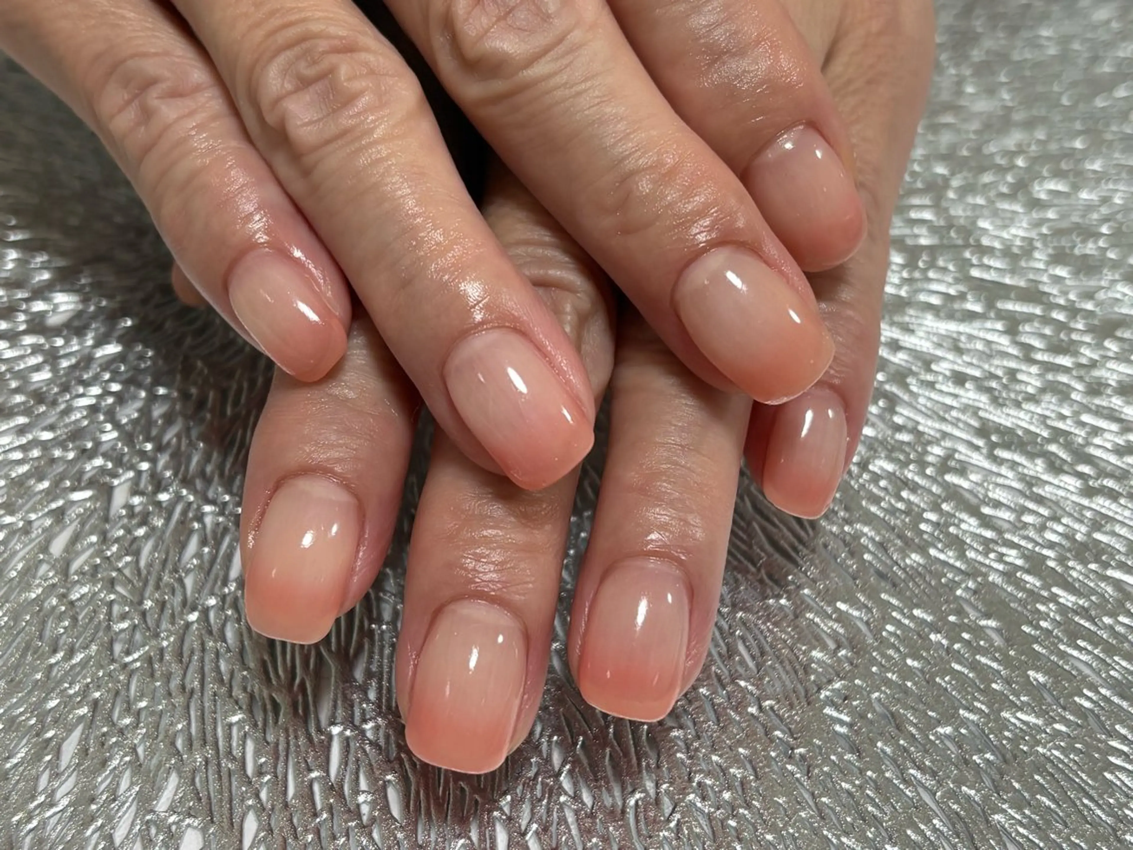 ネイル グラデーション ラメ(グリッター) 持ち込み ピンク ショートネイル ハンドネイル ハンドケア ♡Bivi♡自爪に 優しいネイルサロンのネイルデザイン