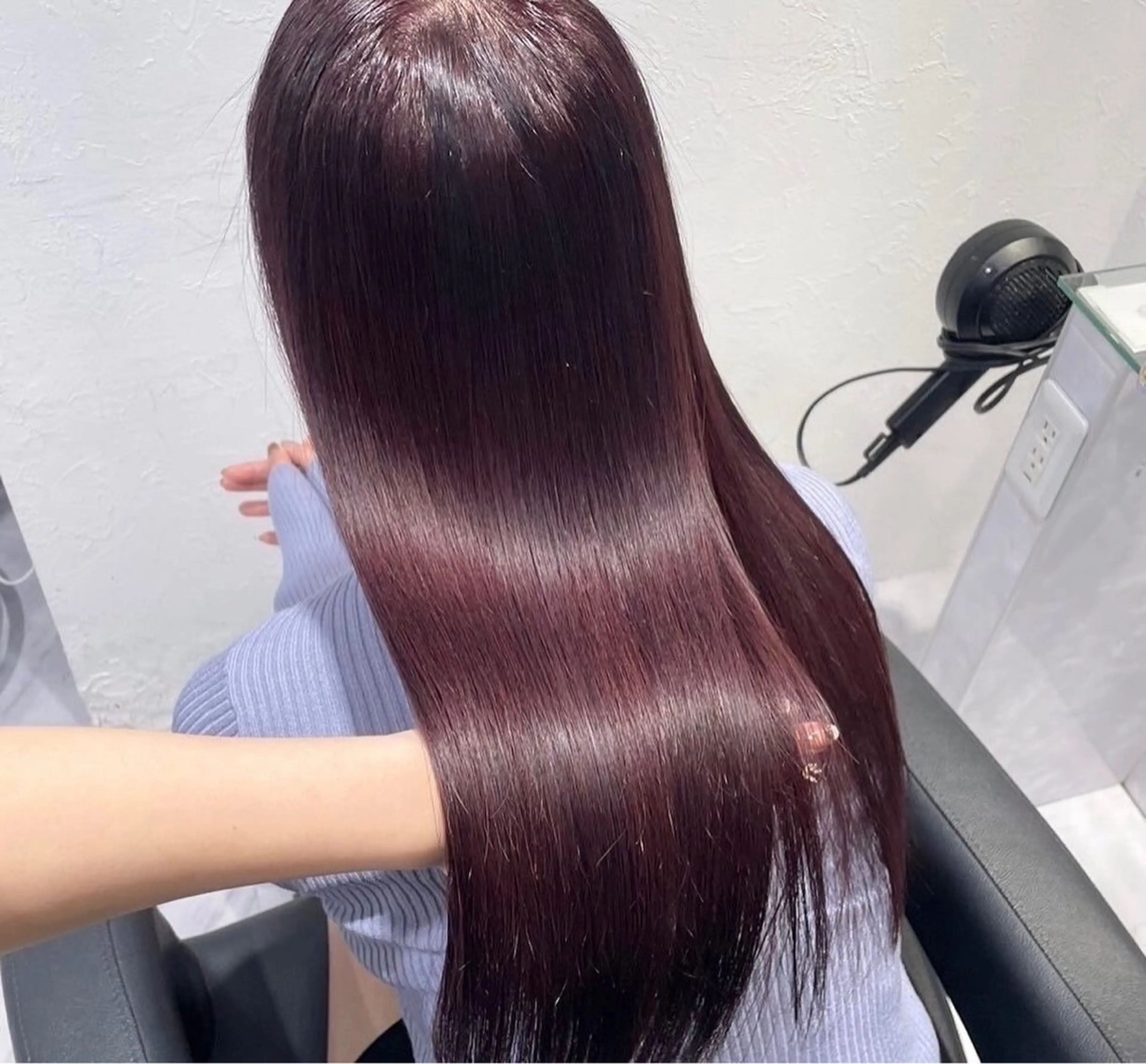 ロング カラー モテ髪ハイトーン🫧 serina🎀池袋のヘアスタイル