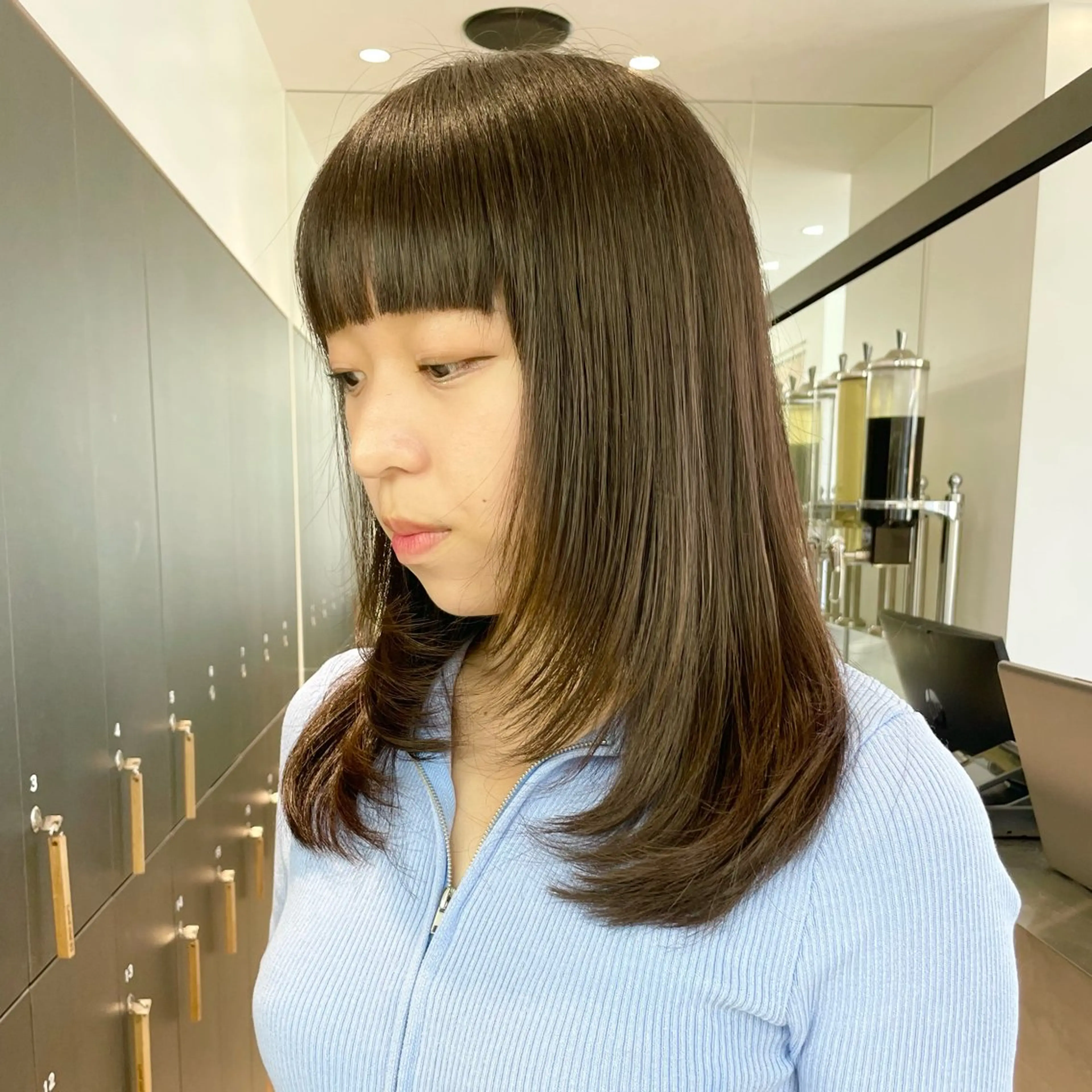 ミディアム カラー レイヤーカット カット ヘアカラー トリートメント ♥️ブリーチ/ボブ/ レイヤー♥️maiのヘアスタイル