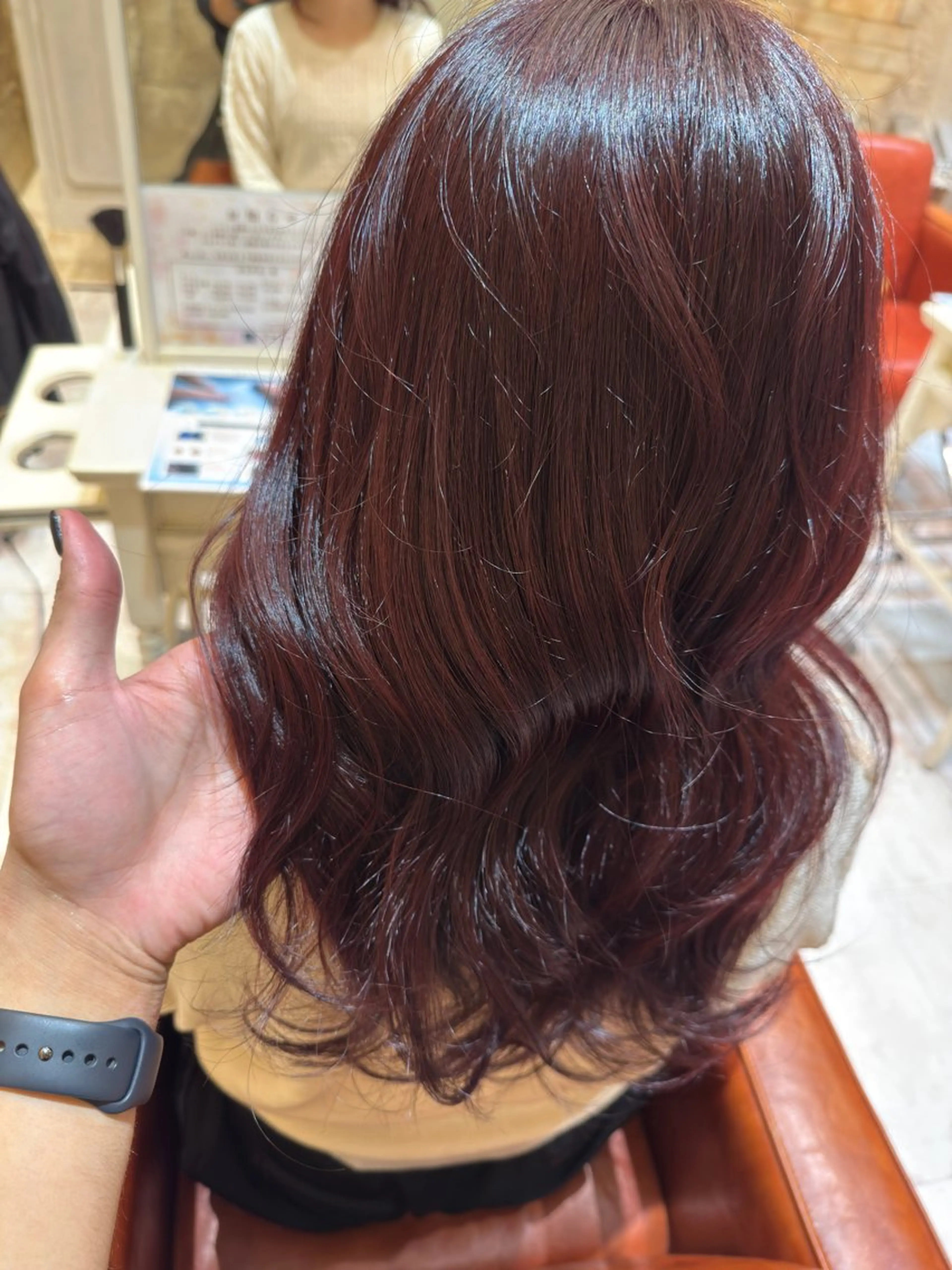 セミロング ヘアカラー 小妻 陸人のヘアスタイル