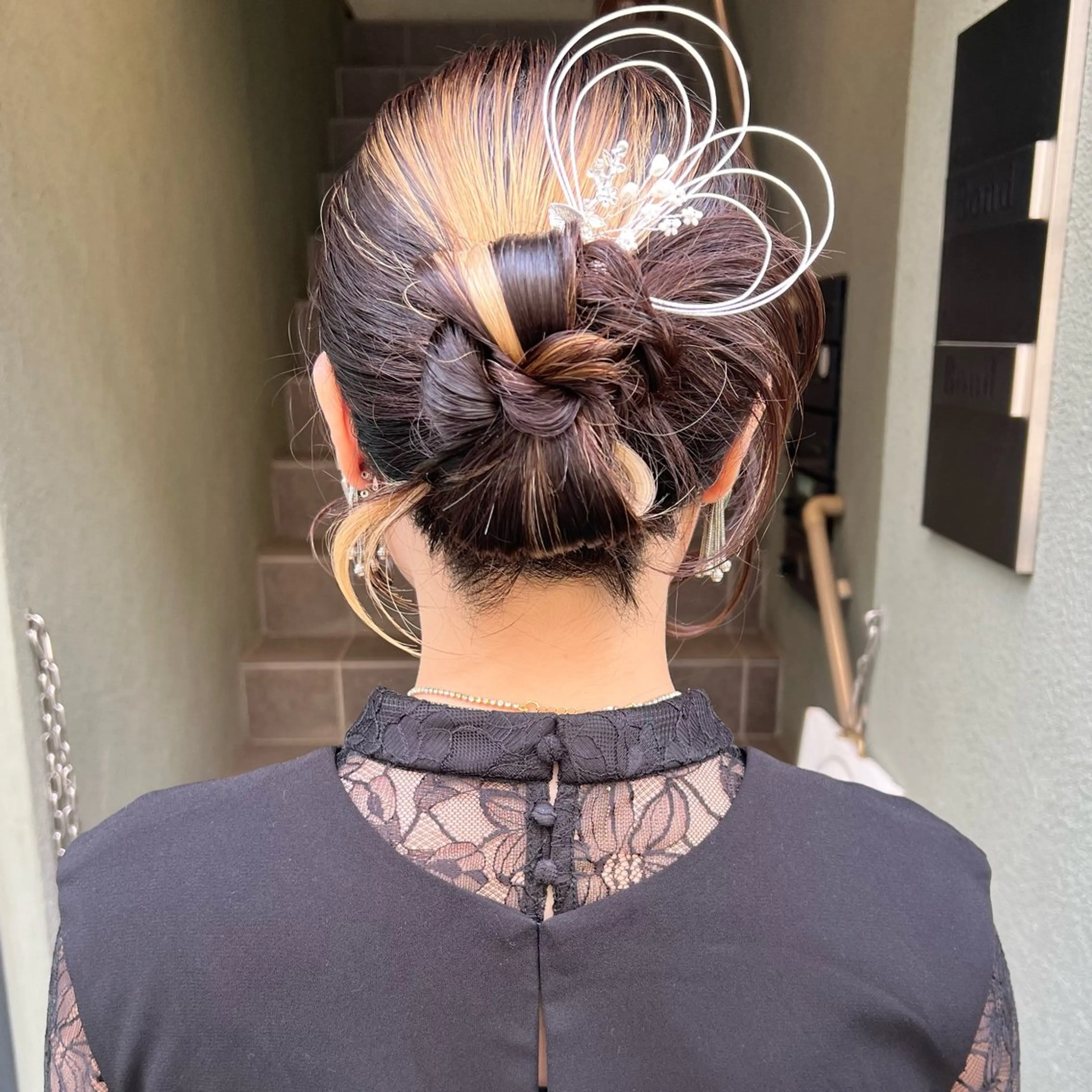 セミロング ヘアアレンジ ヘアセット KIHO ｜Bond 三軒茶屋のヘアスタイル