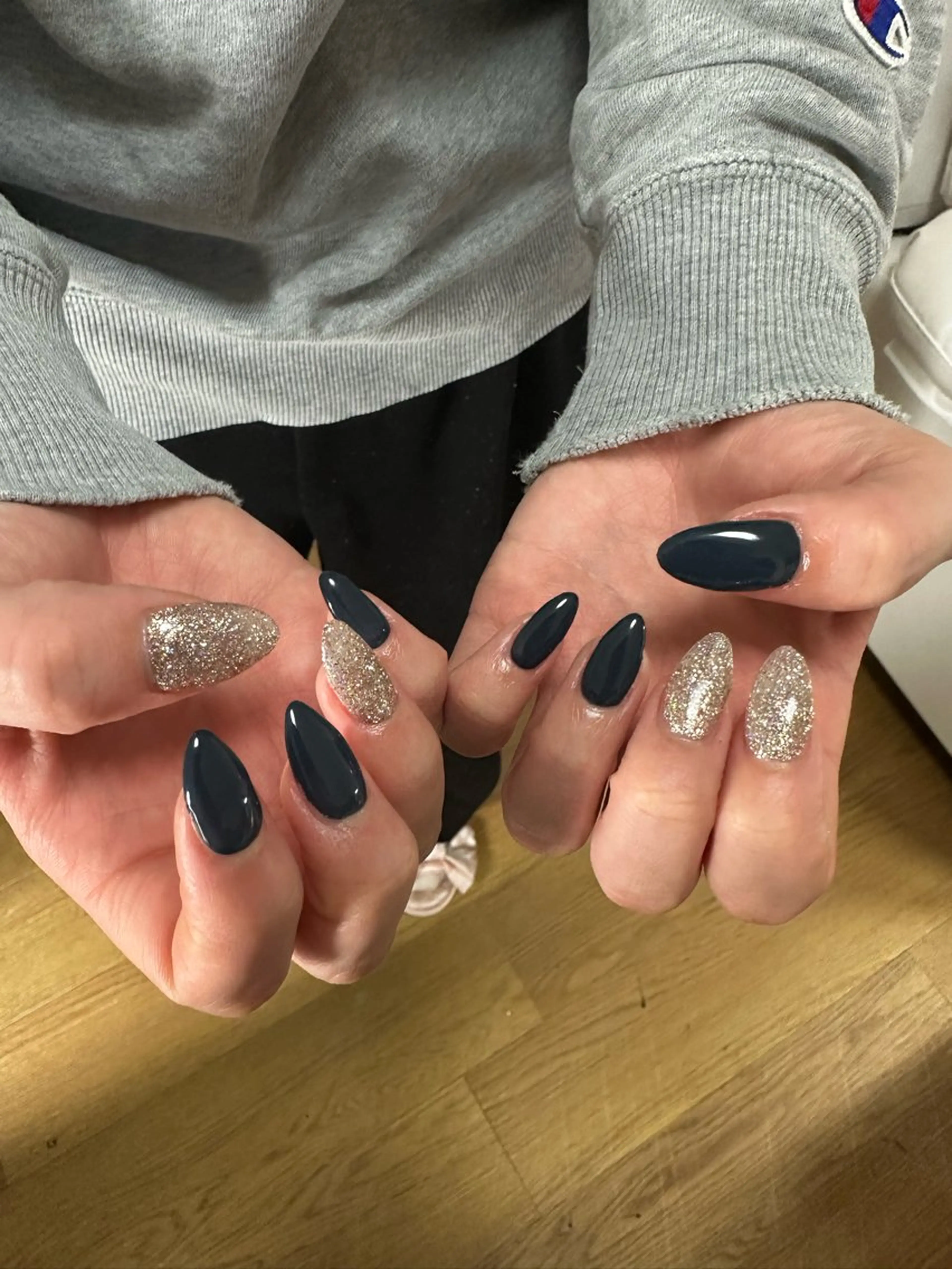 ネイル ネイビー ハンドネイル Sawa ︎︎𓂃⟡.·のネイルデザイン