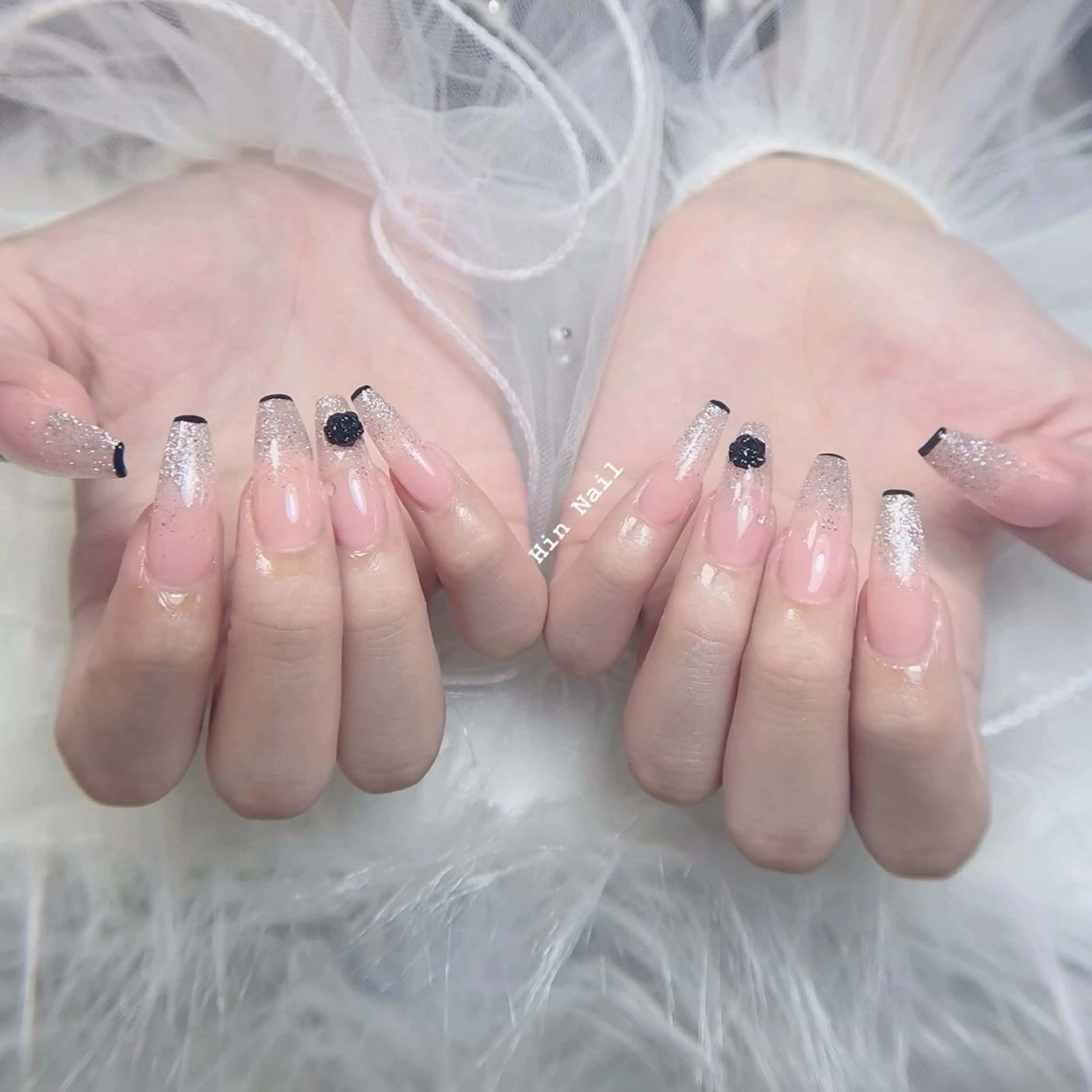 ネイル ハンドネイル Hin Nailsのネイルデザイン