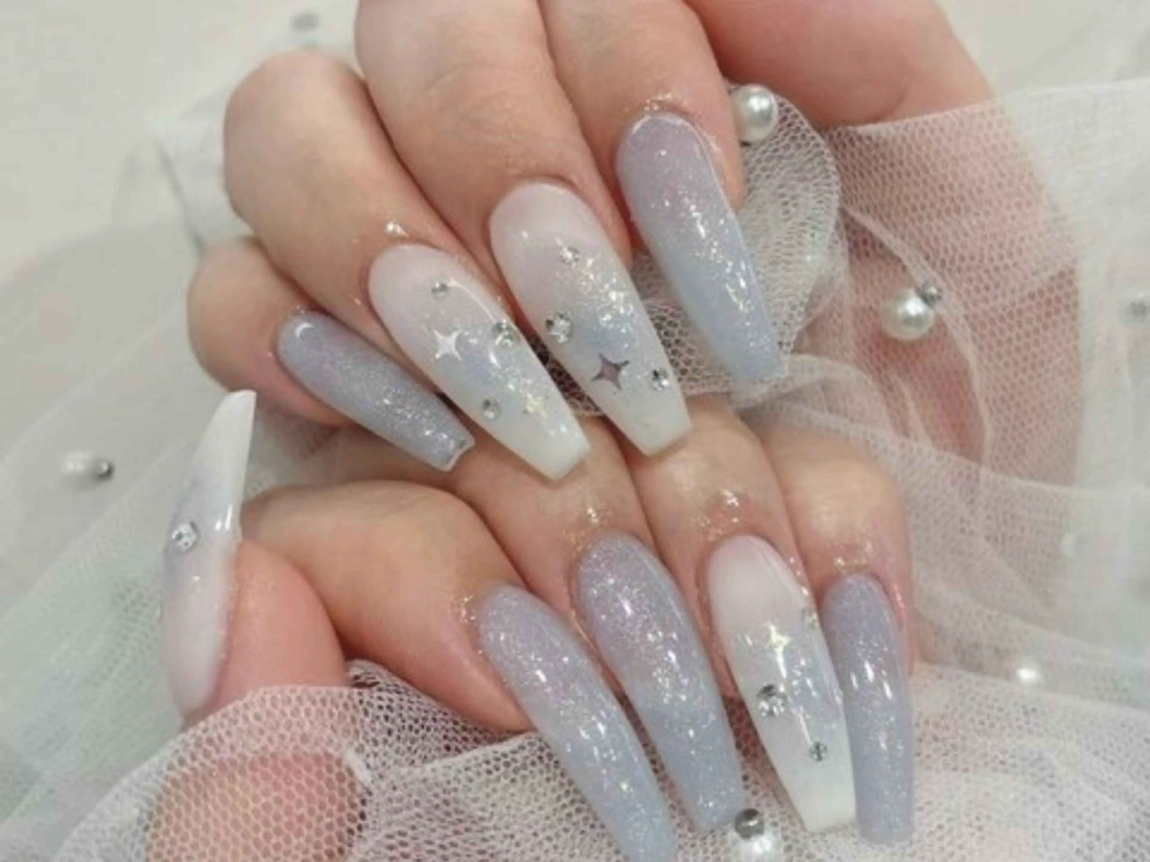 メンズ ネイル アートネイル フレンチネイル ジェルネイル キラキラネイル パラジェル ハンドネイル Bloom スカルプ専門店のネイルデザイン