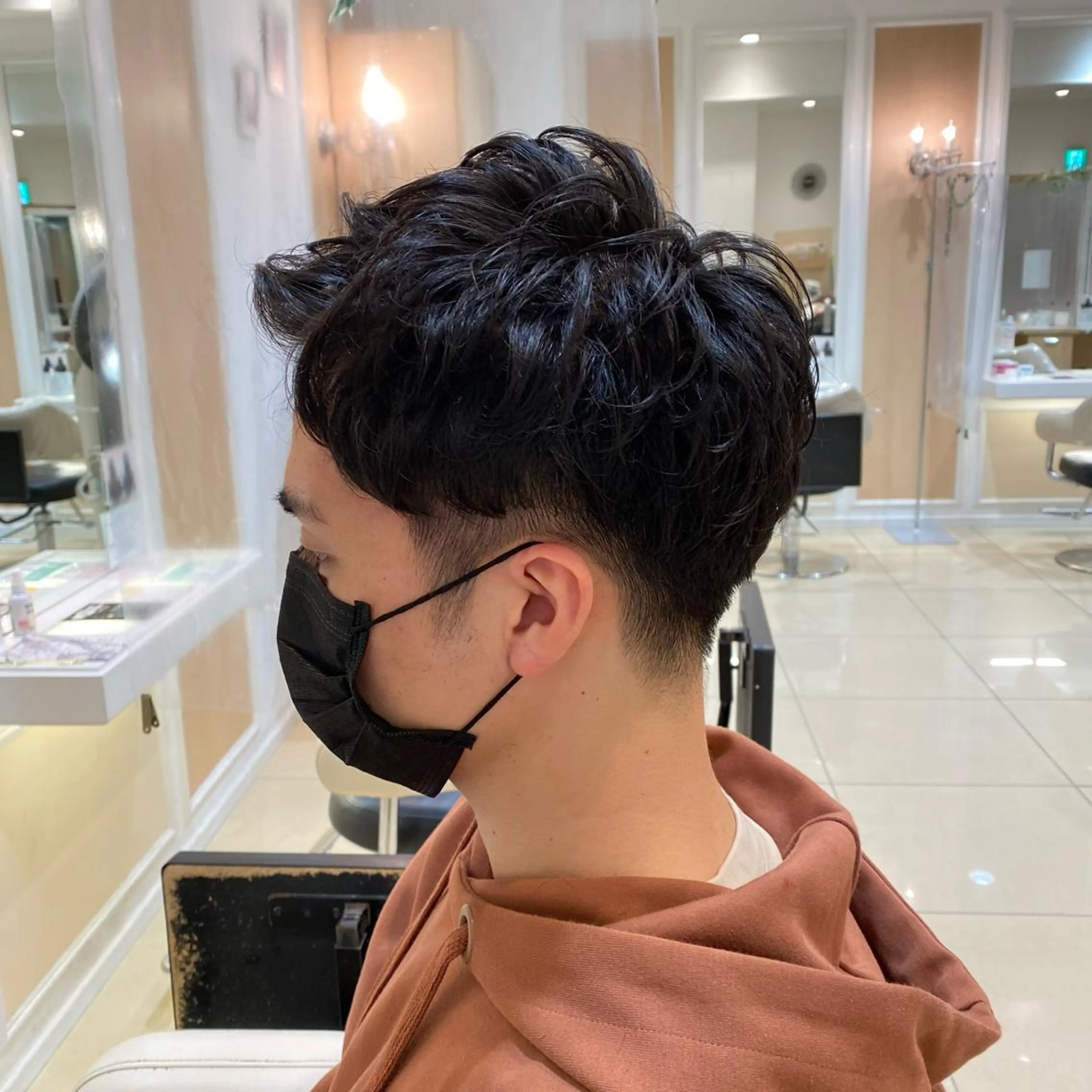 ショート パーマ メンズ カット パーマ メンズ特化型美容師 栗山勇人のヘアスタイル