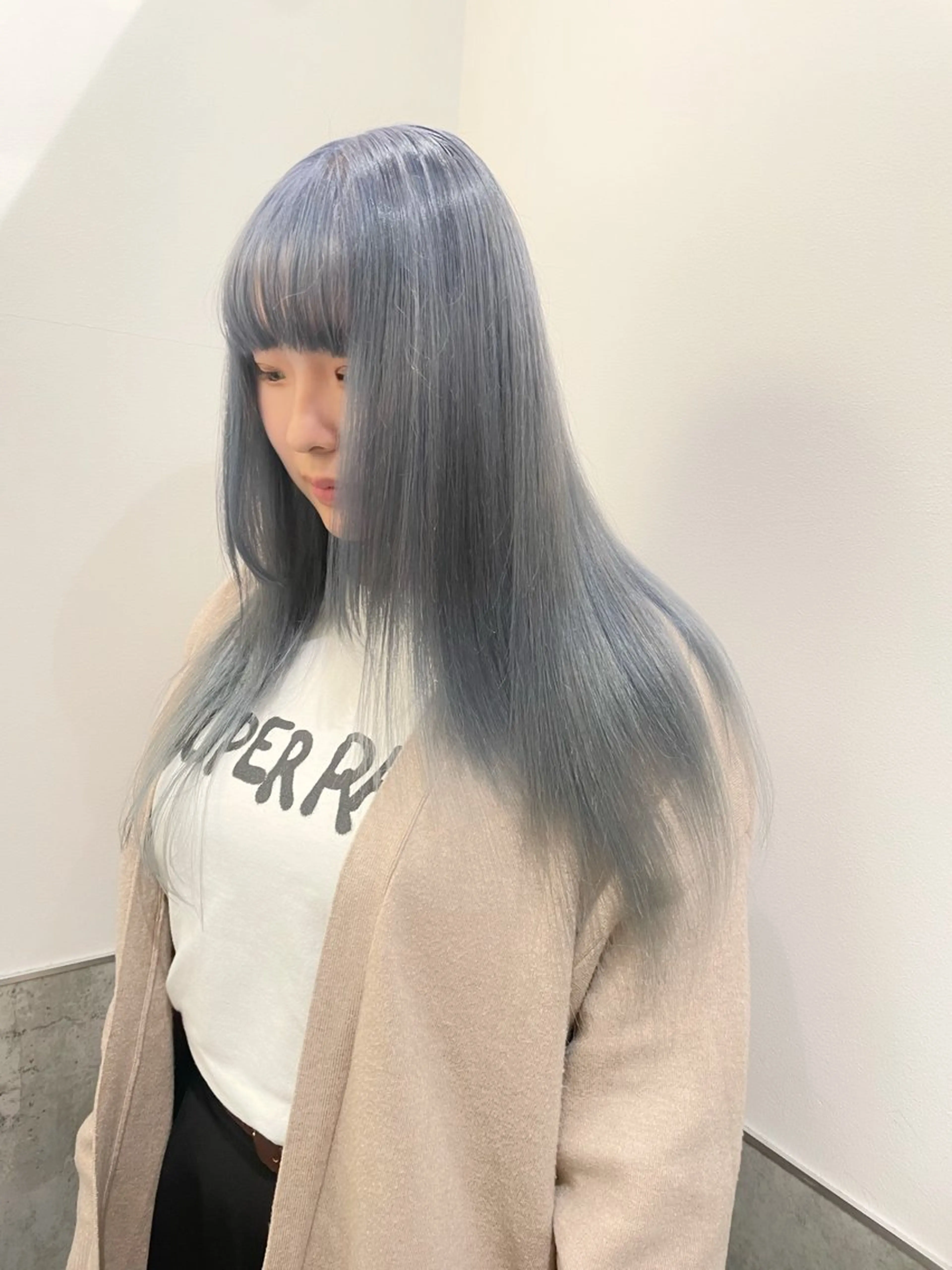 ロング カラー ヘアアレンジ ブリーチ ブルーカラー ケアブリーチ ダブルカラー ハイトーンカラー カット ヘアカラー トリートメント ヘアセット 憧れの艶ハイトーンへ 🌙サイダサキのヘアスタイル