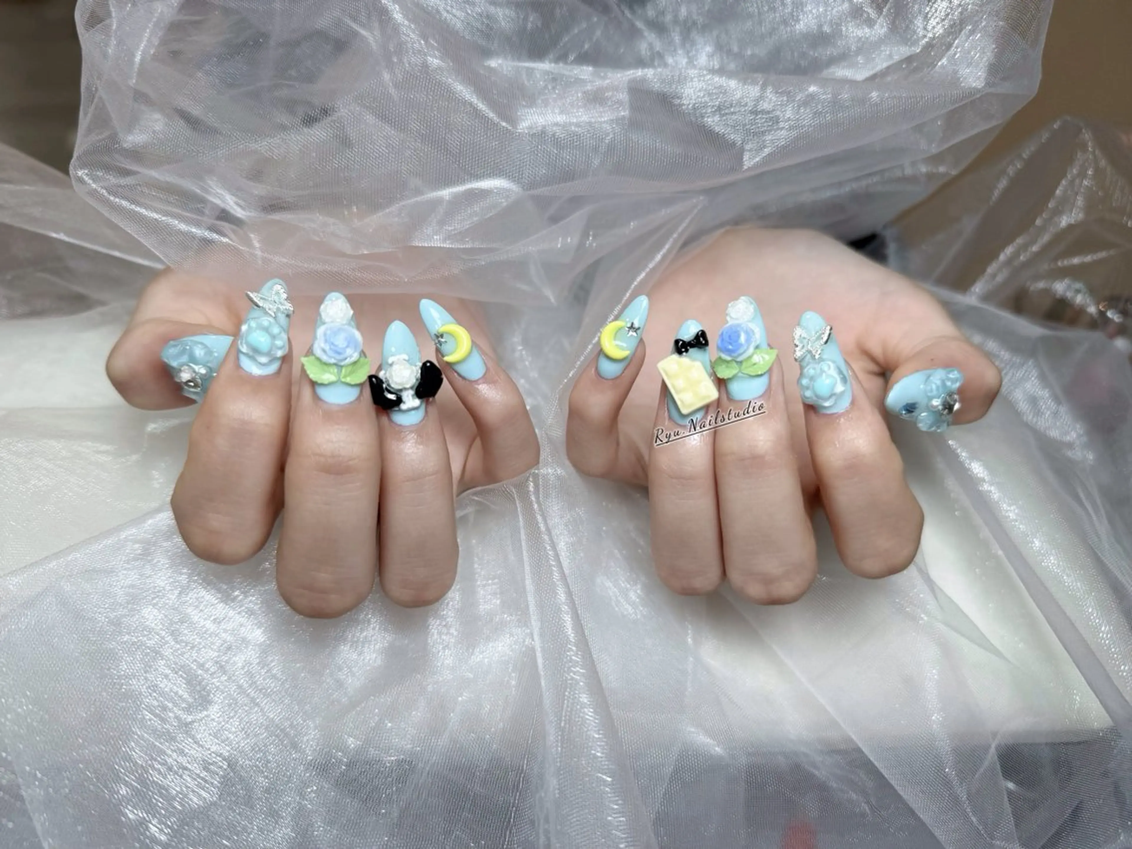 ネイル アートネイル ジェルネイル ニュアンスネイル シンプルネイル ネイルチップ Ryu Nail Studio所属・Ryu nail studioのネイルデザイン