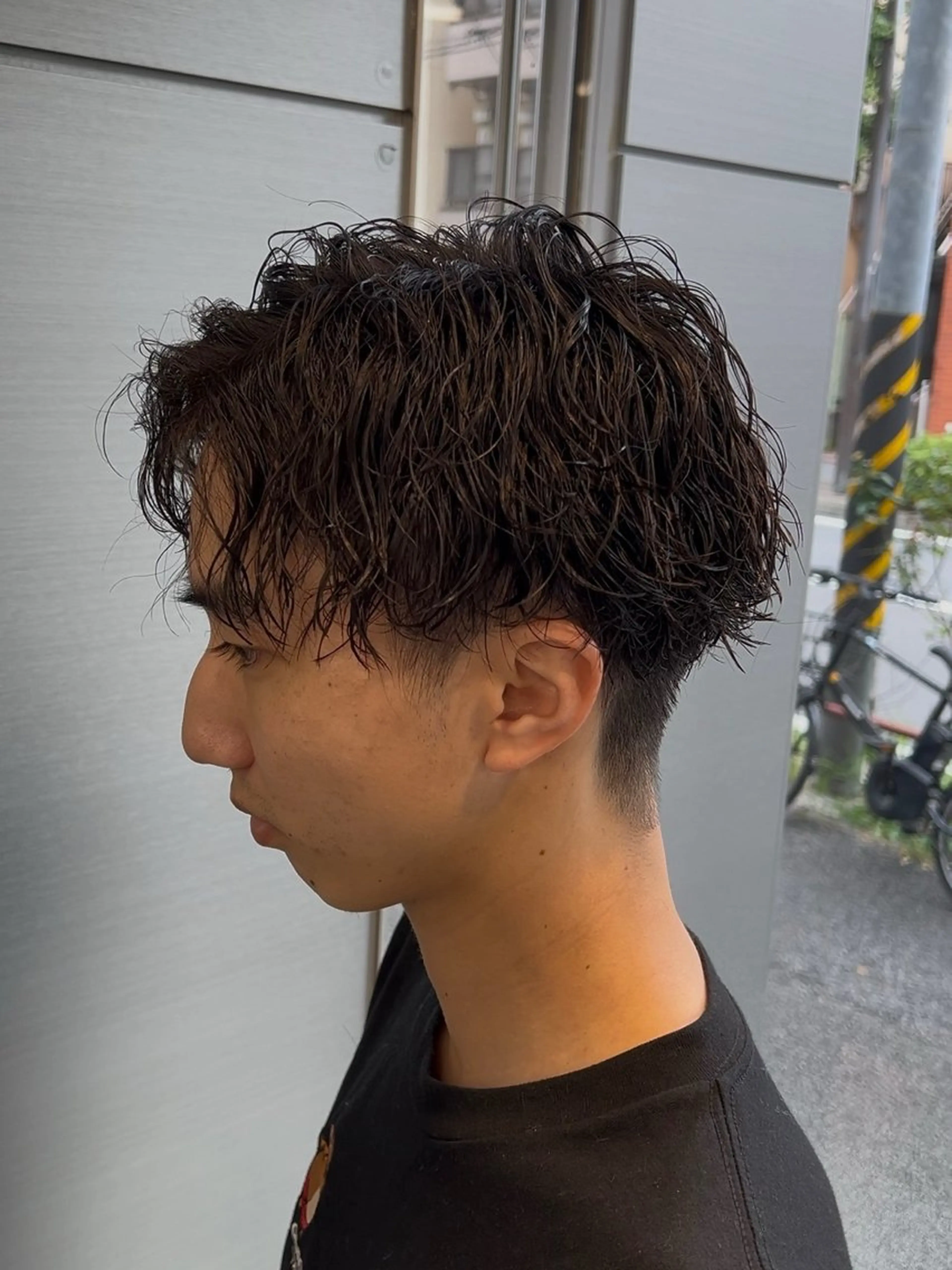 ショート パーマ メンズ メンズパーマ ツイストスパイラルパーマ スパイラルパーマ カット パーマ EARTH AOBADAIのヘアスタイル