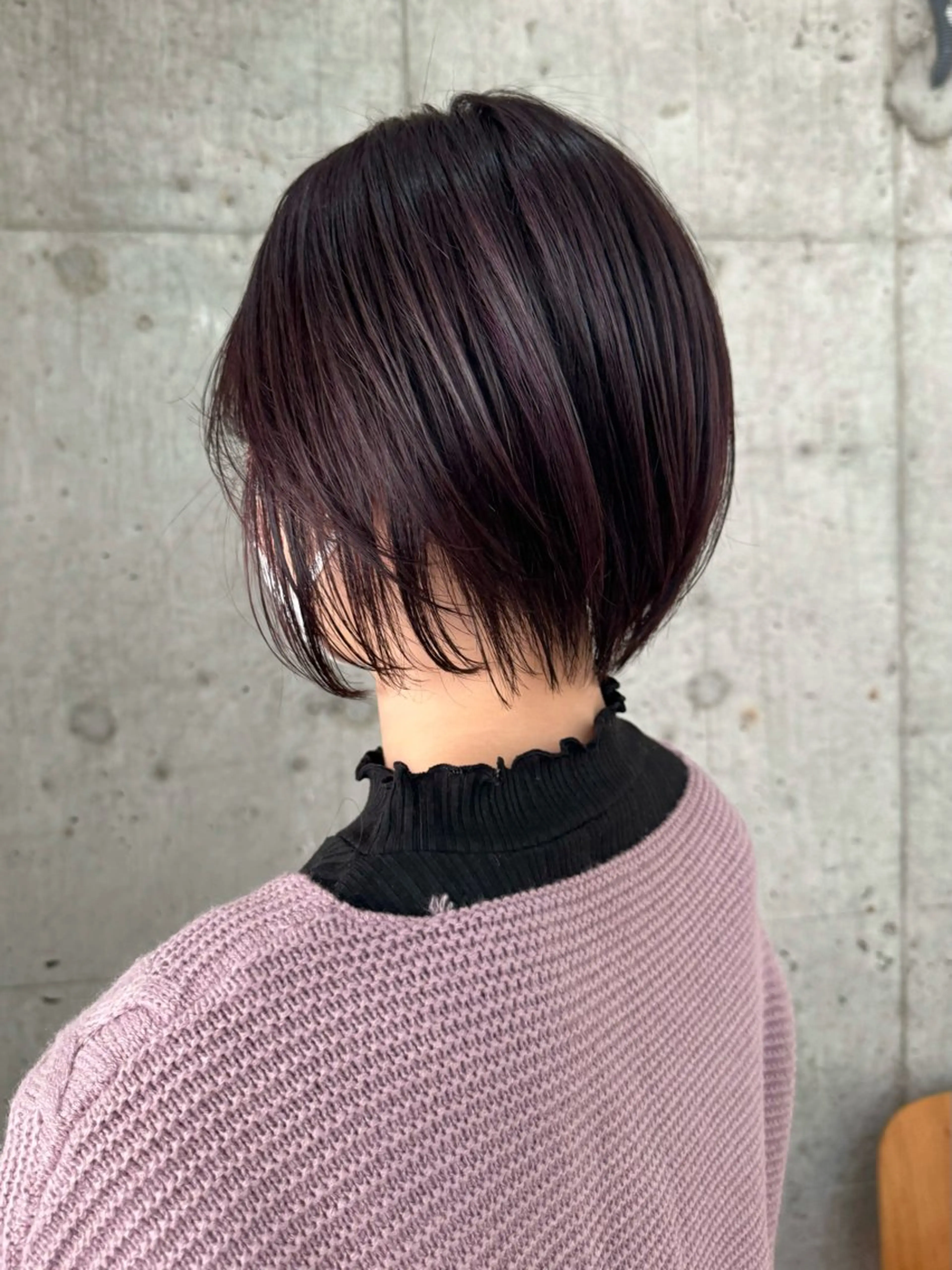 ショート カラー ハイライトカラー ラベンダーカラー ピンクカラー ピンクラベンダー ハイライト 切りっぱなしボブ/ ブリーチカラー/大塚のヘアスタイル