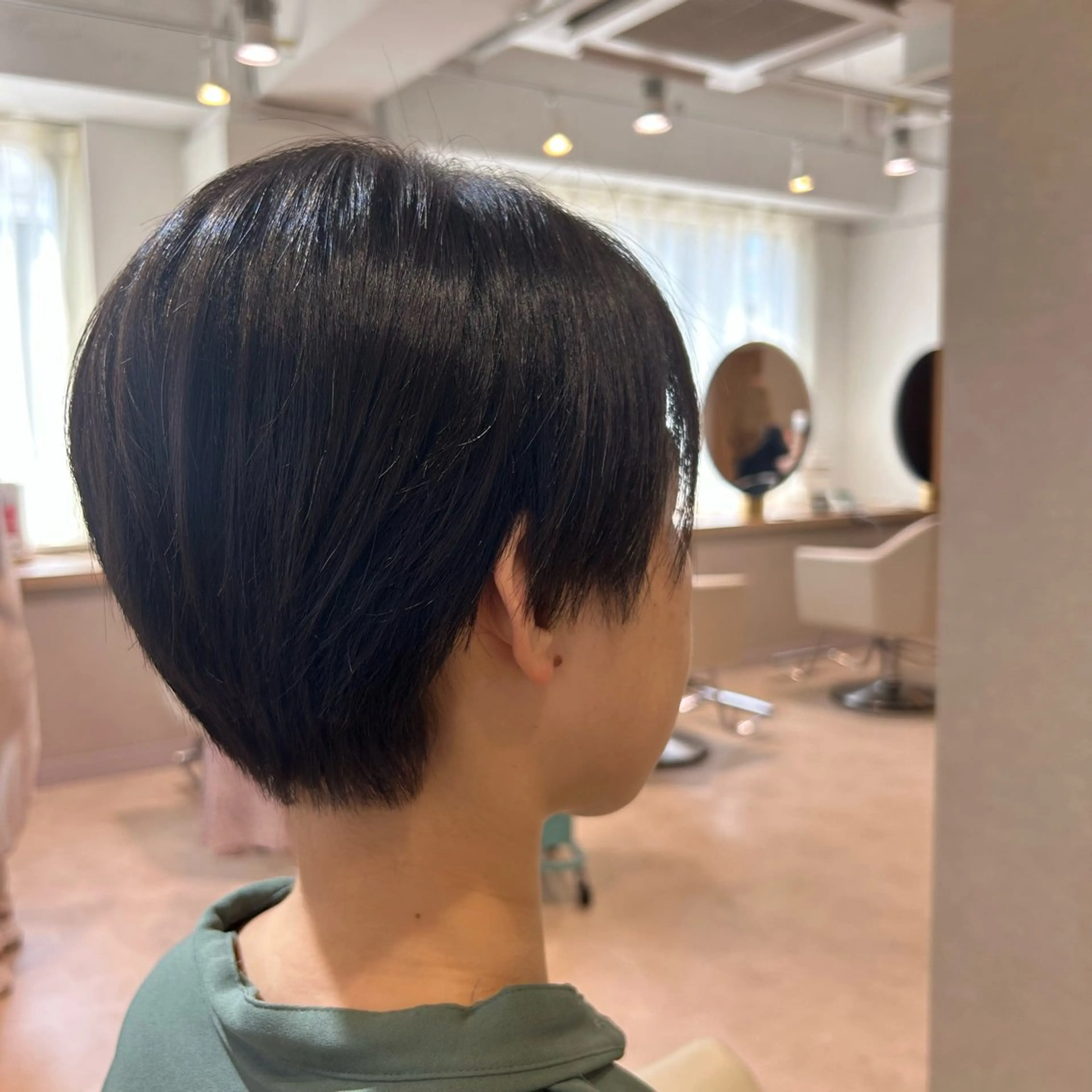 ショート カラー ヘアアレンジ ショートボブ ハンサムショート ボブ くびれヘア ショートヘア 💠 AYAKA💠のヘアスタイル