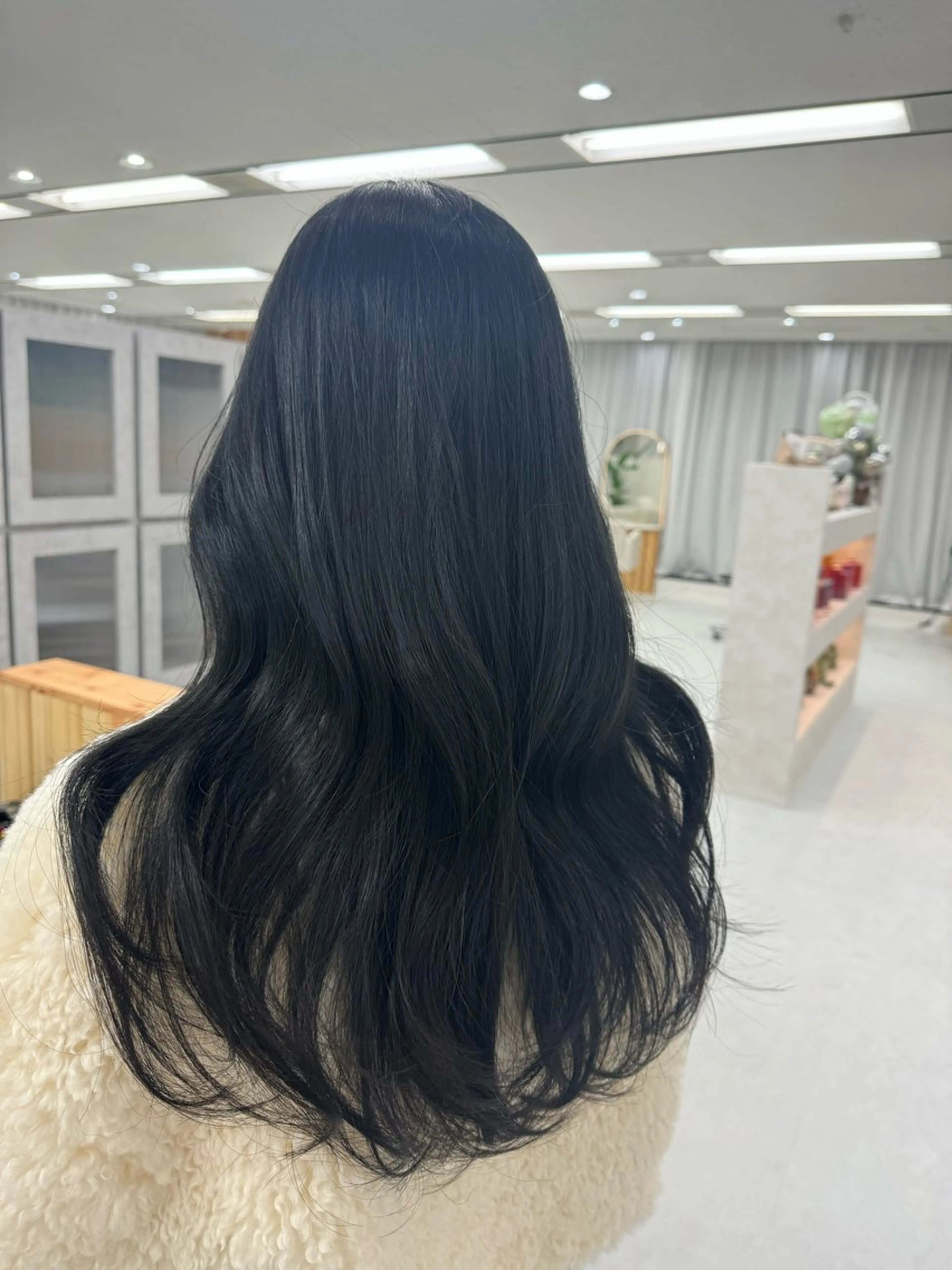 ロング カラー グレージュ 韓国ヘア特化🇰🇷 心斎橋【ユリカ】のヘアスタイル