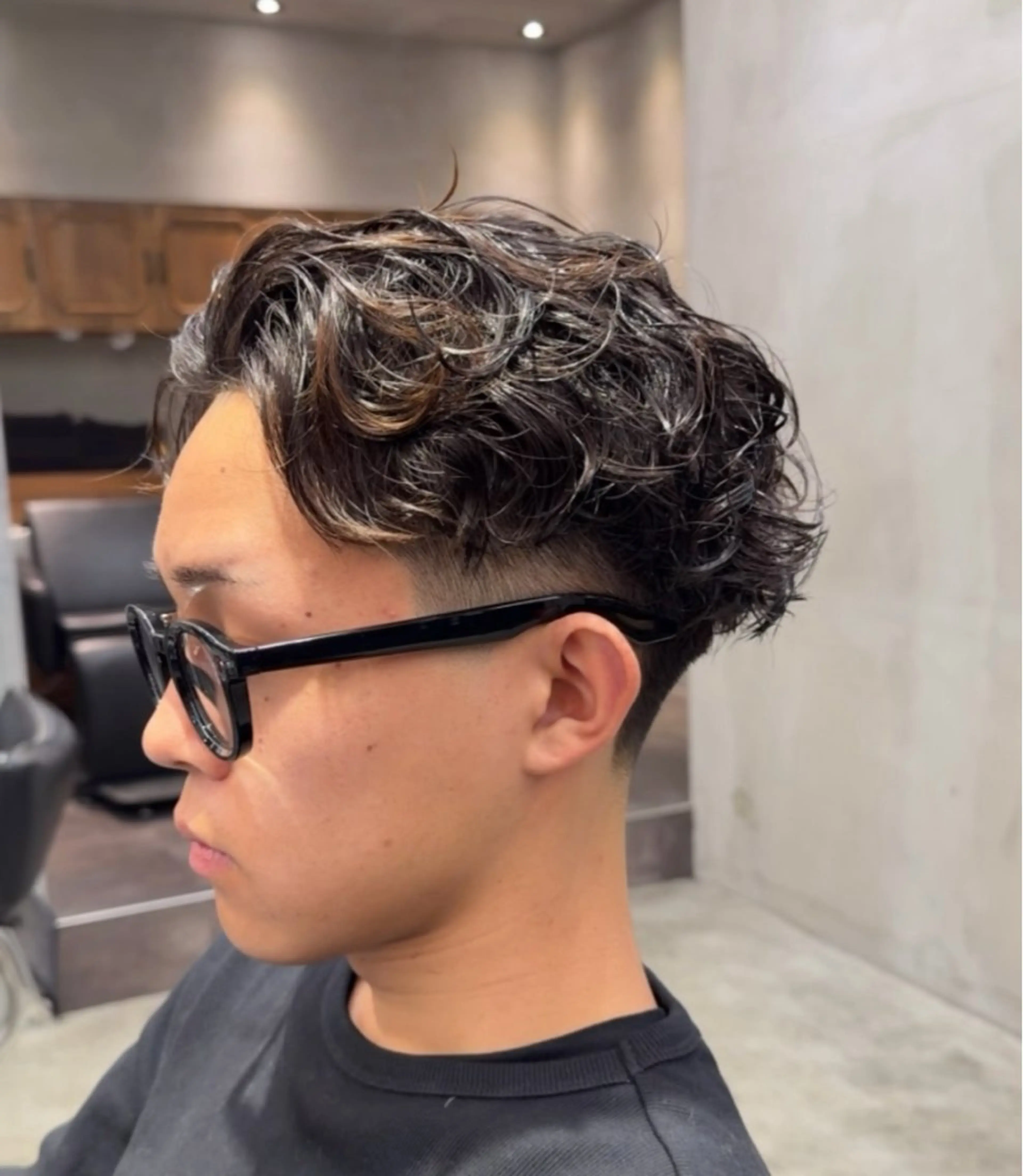 ショート パーマ メンズ カット パーマ 佐藤 吏空のヘアスタイル