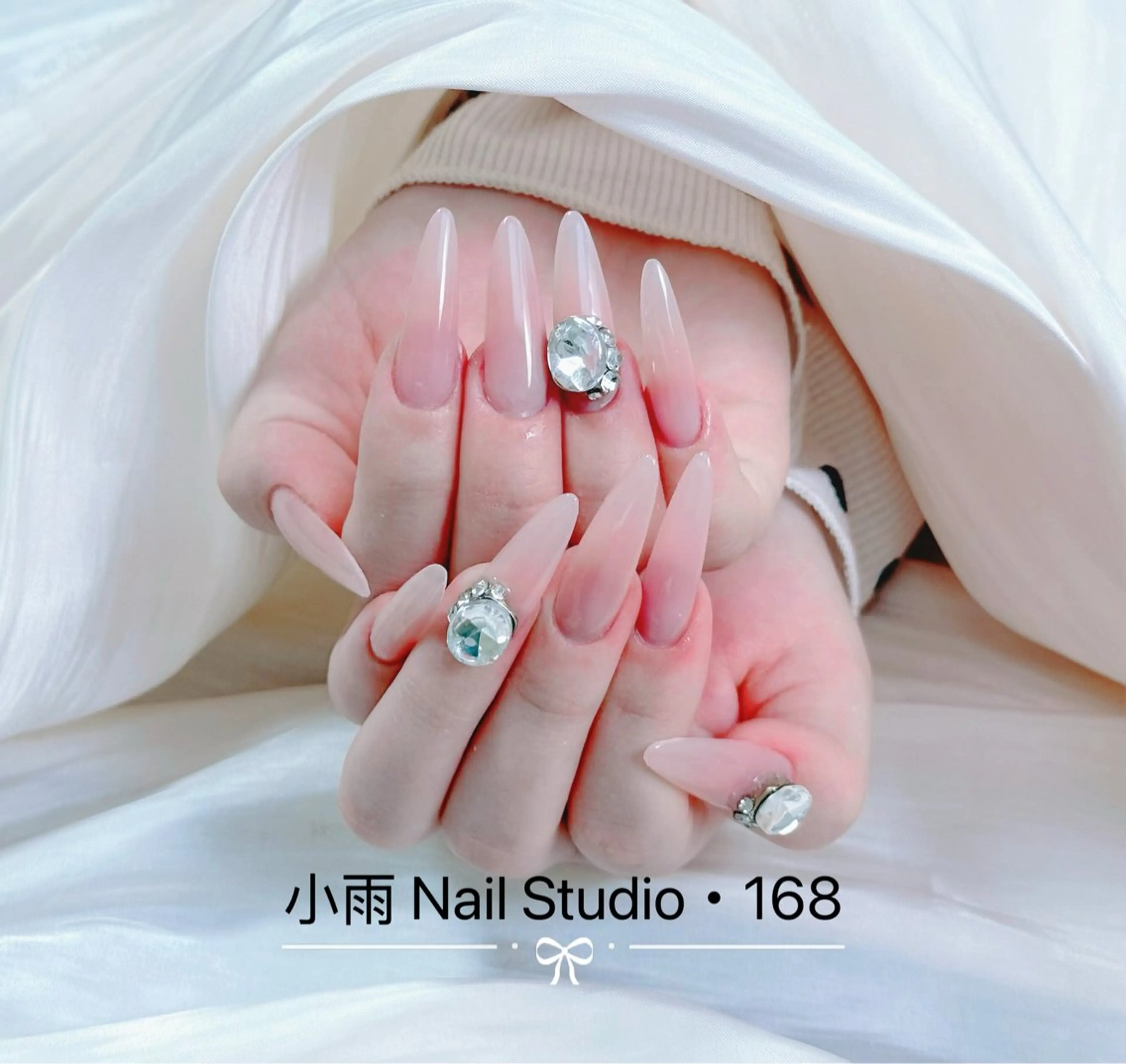 ネイル 小雨 Nail Studio・168のネイルデザイン