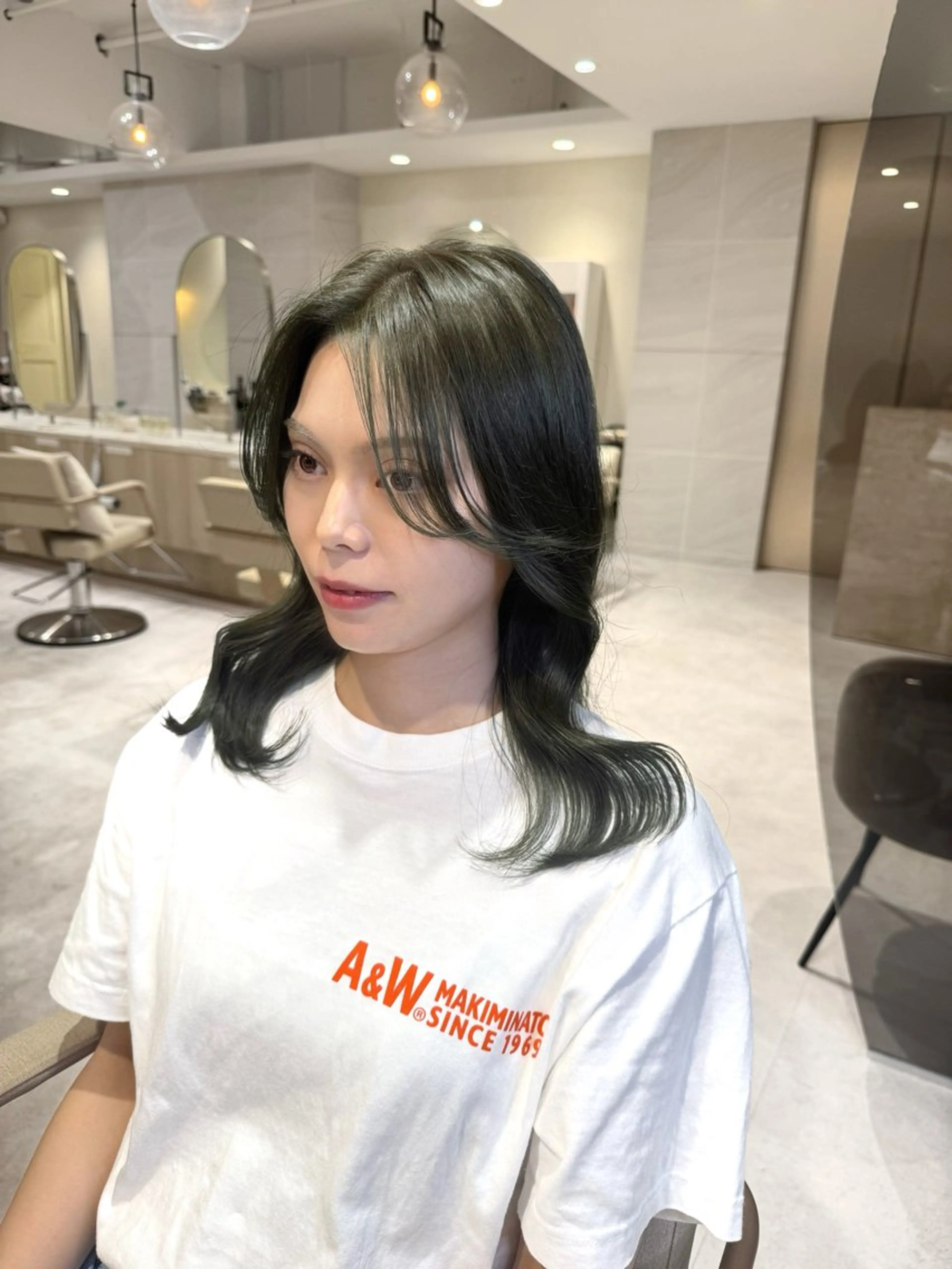 ロング カラー ブリーチ ダブルカラー グレージュ ブリーチなしカラー オリーブグレージュ カット ヘアカラー 透明感カラー🌿 グレージュ🐺陽介のヘアスタイル