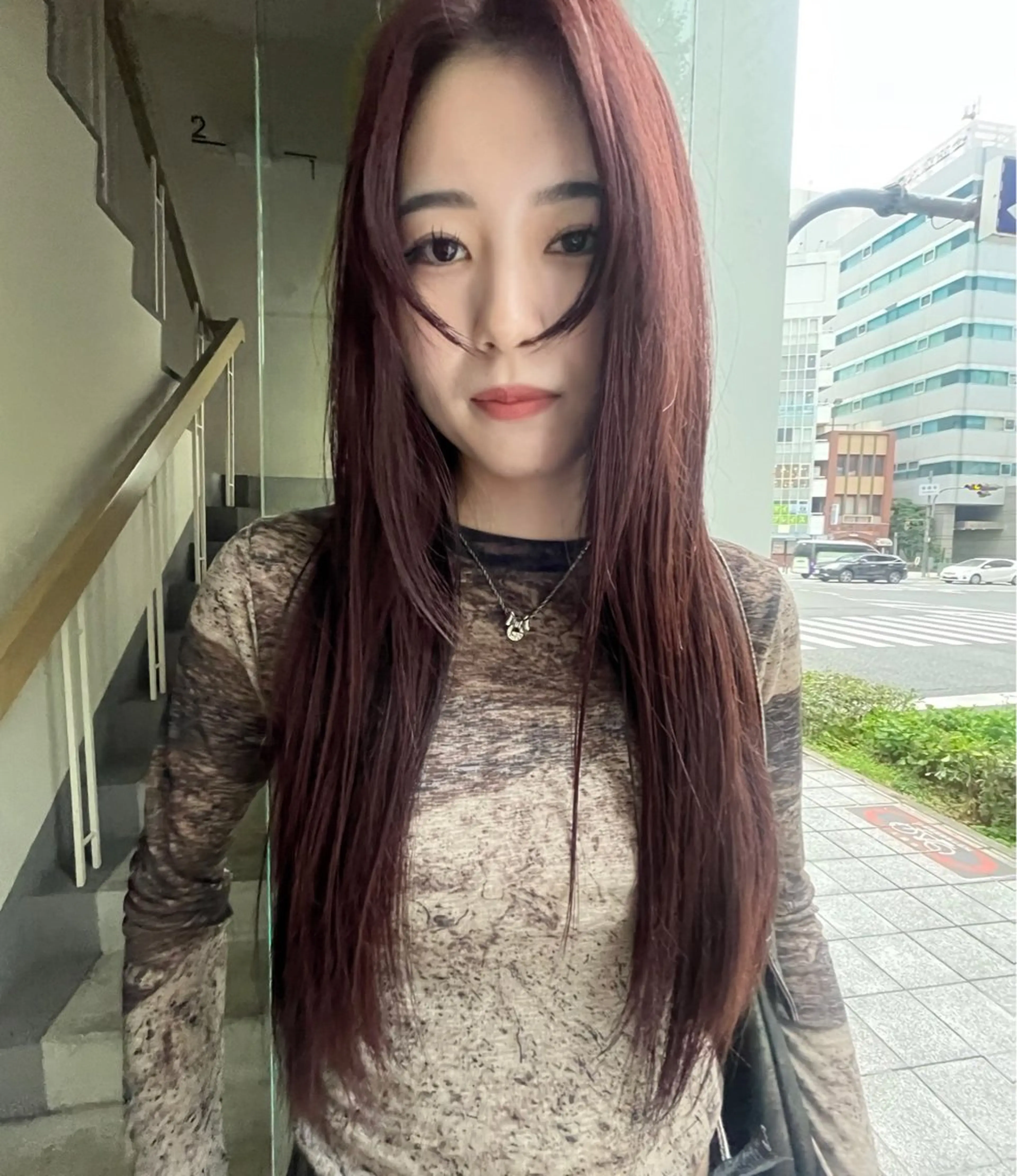 カラー sliver ・siki /YUIのヘアスタイル