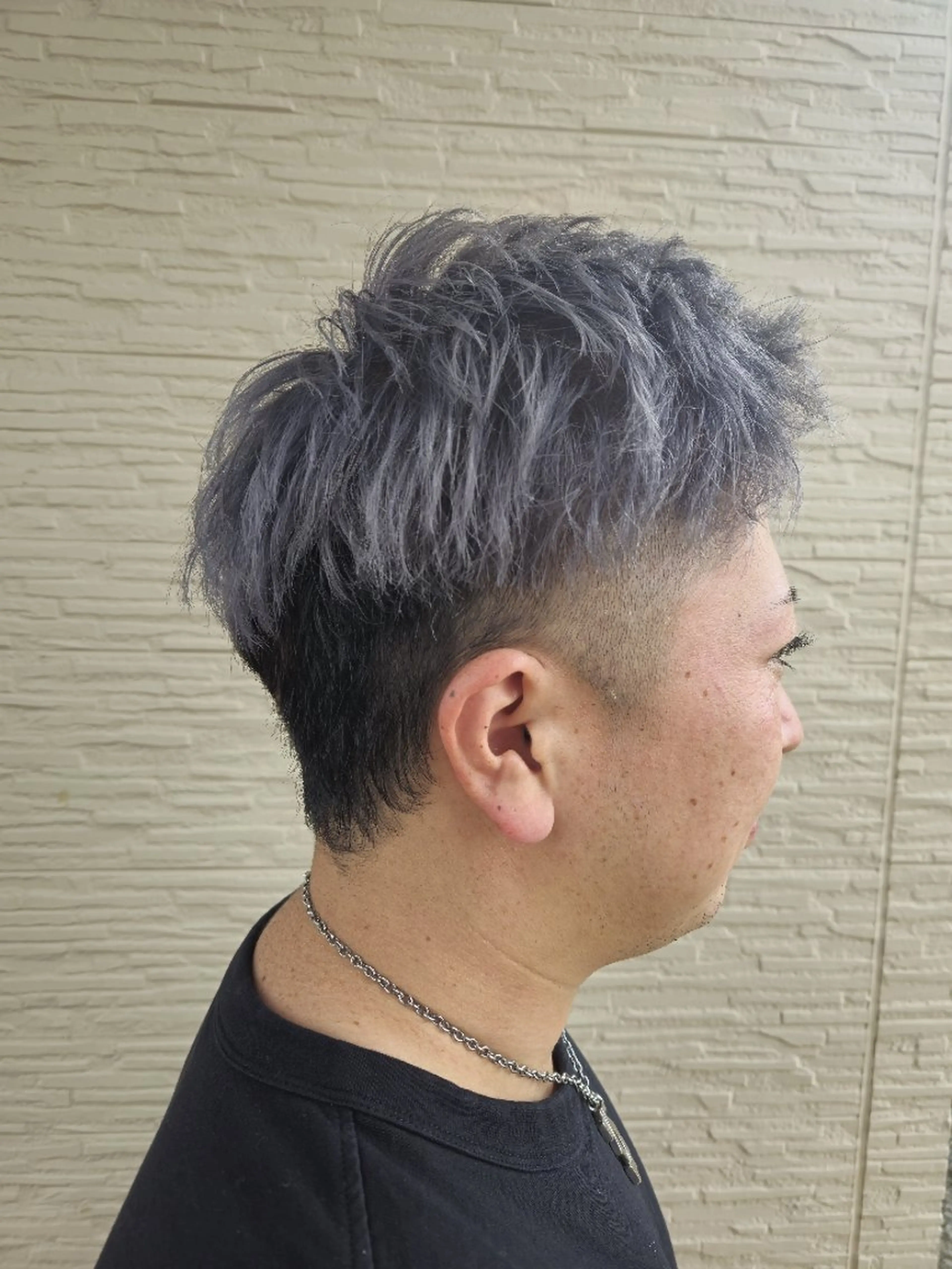 カラー 荒井 琢人のヘアスタイル