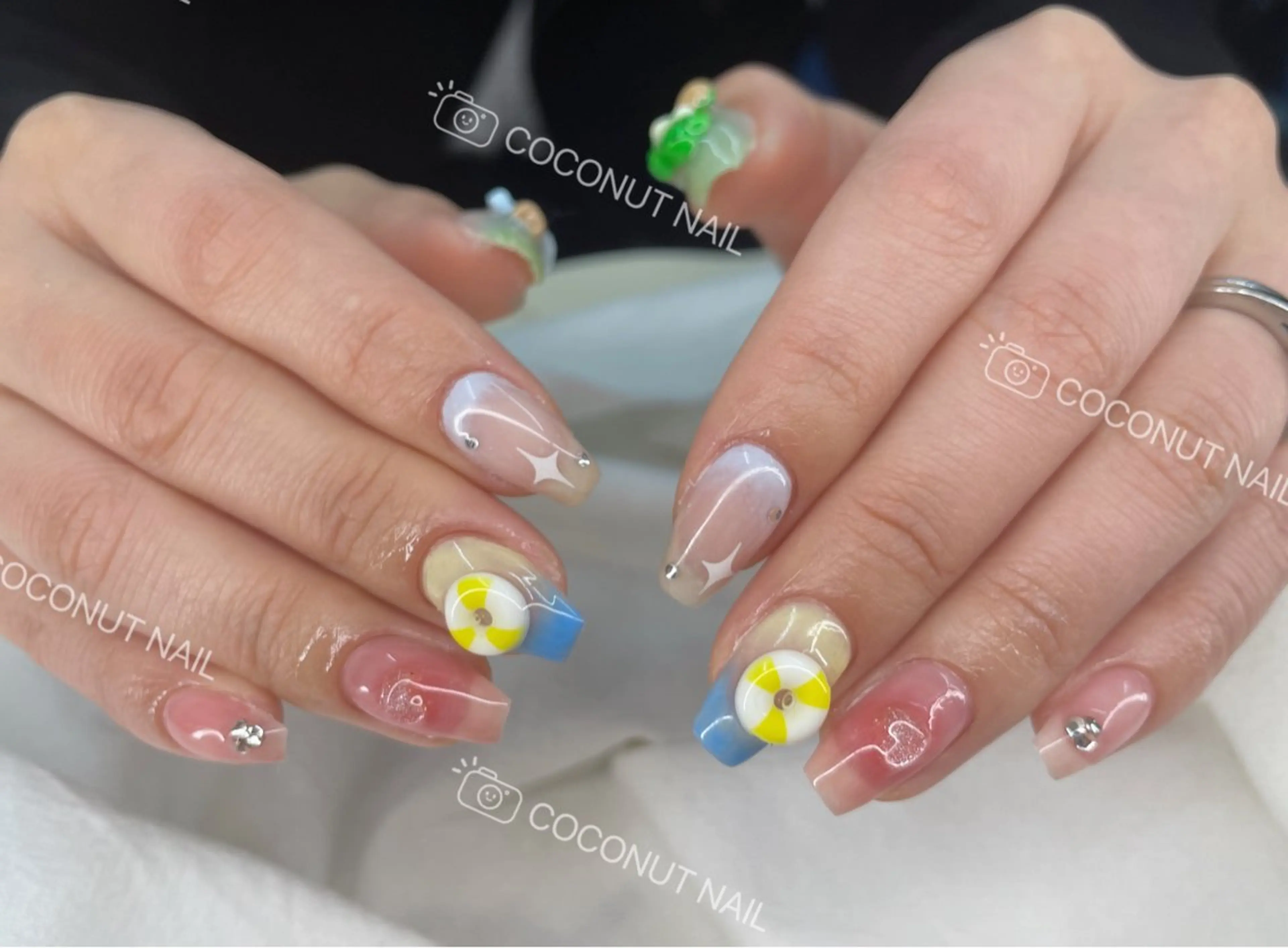 ネイル ハンドネイル 神田 ココナッツのネイルデザイン