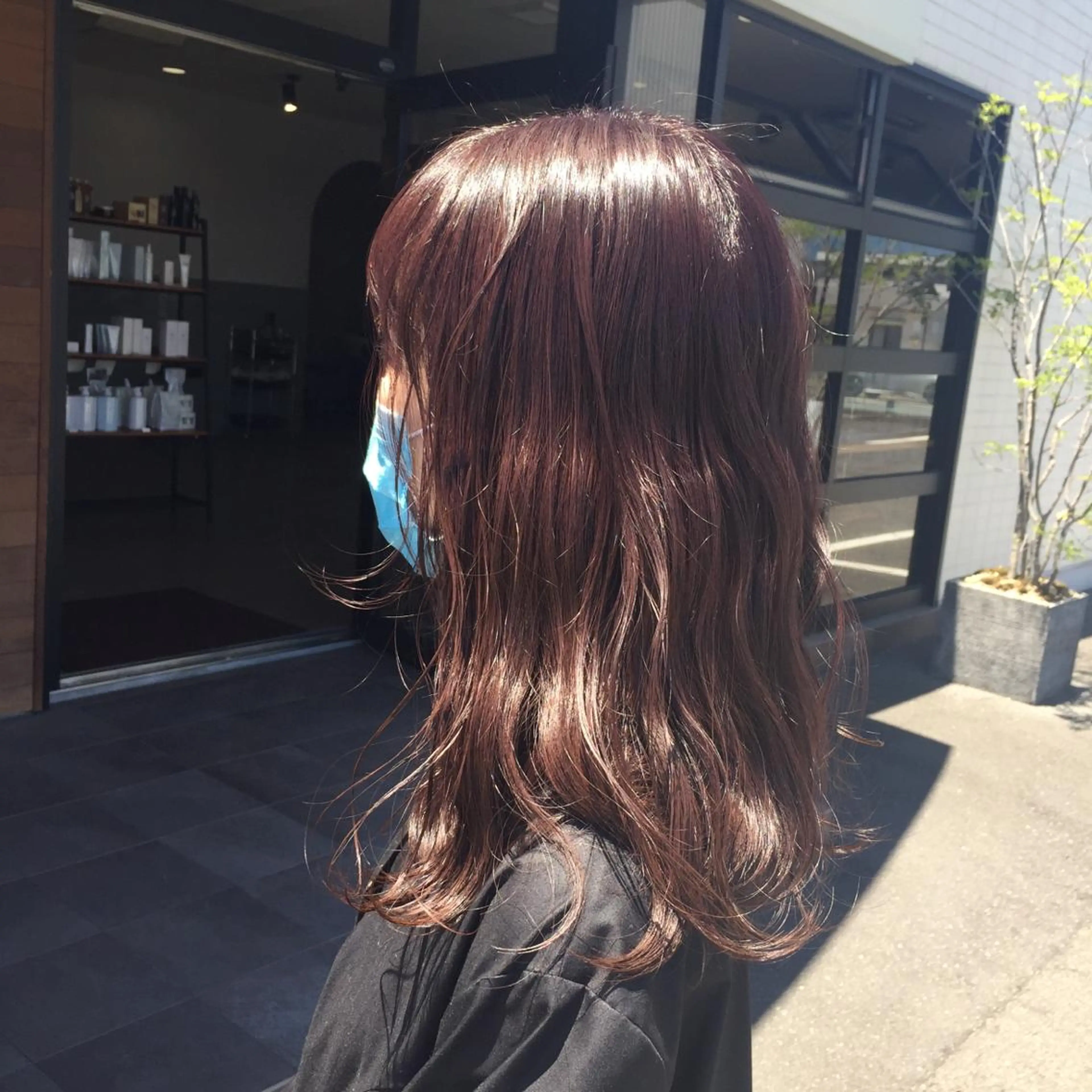 セミロング パープルカラー maco 艶感ハイトーン🦋のヘアスタイル