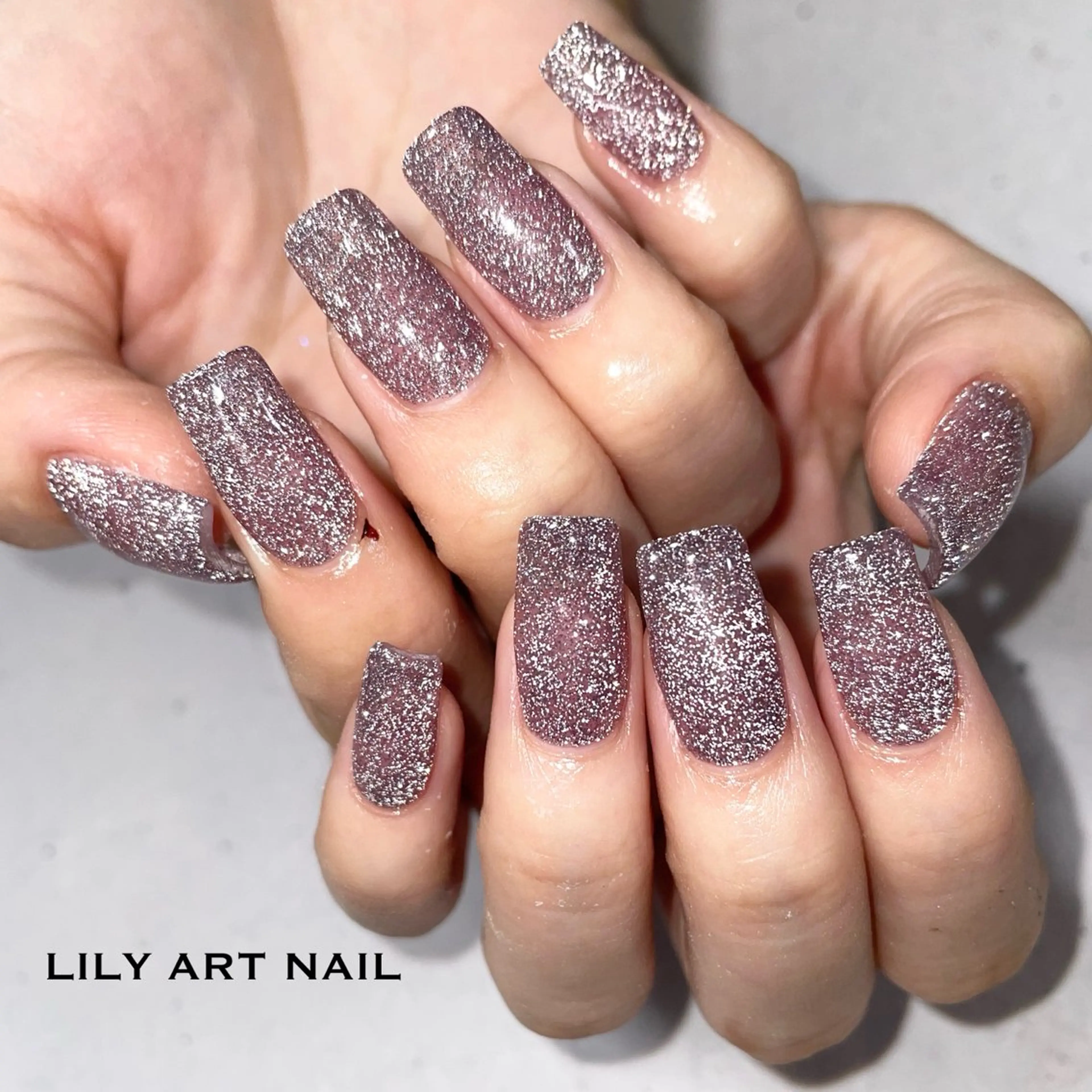 ネイル フラッシュネイル ラメ(グリッター) スカルプネイル ハンドネイル LILY  ART NAILのネイルデザイン