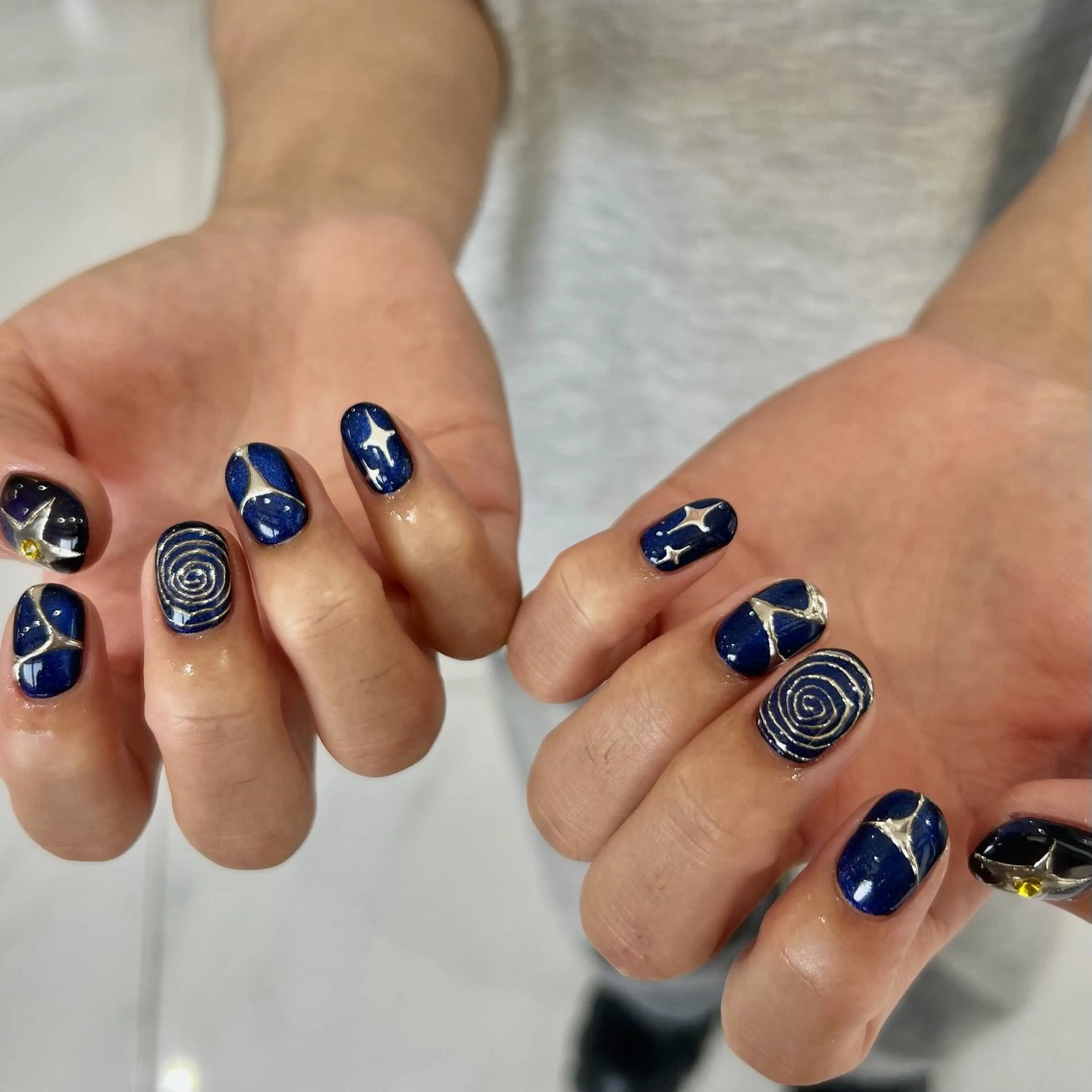 ネイル マグネットネイル メンズネイル ハンドネイル フットネイル GRANDEUR焼津 Nana🦖のネイルデザイン