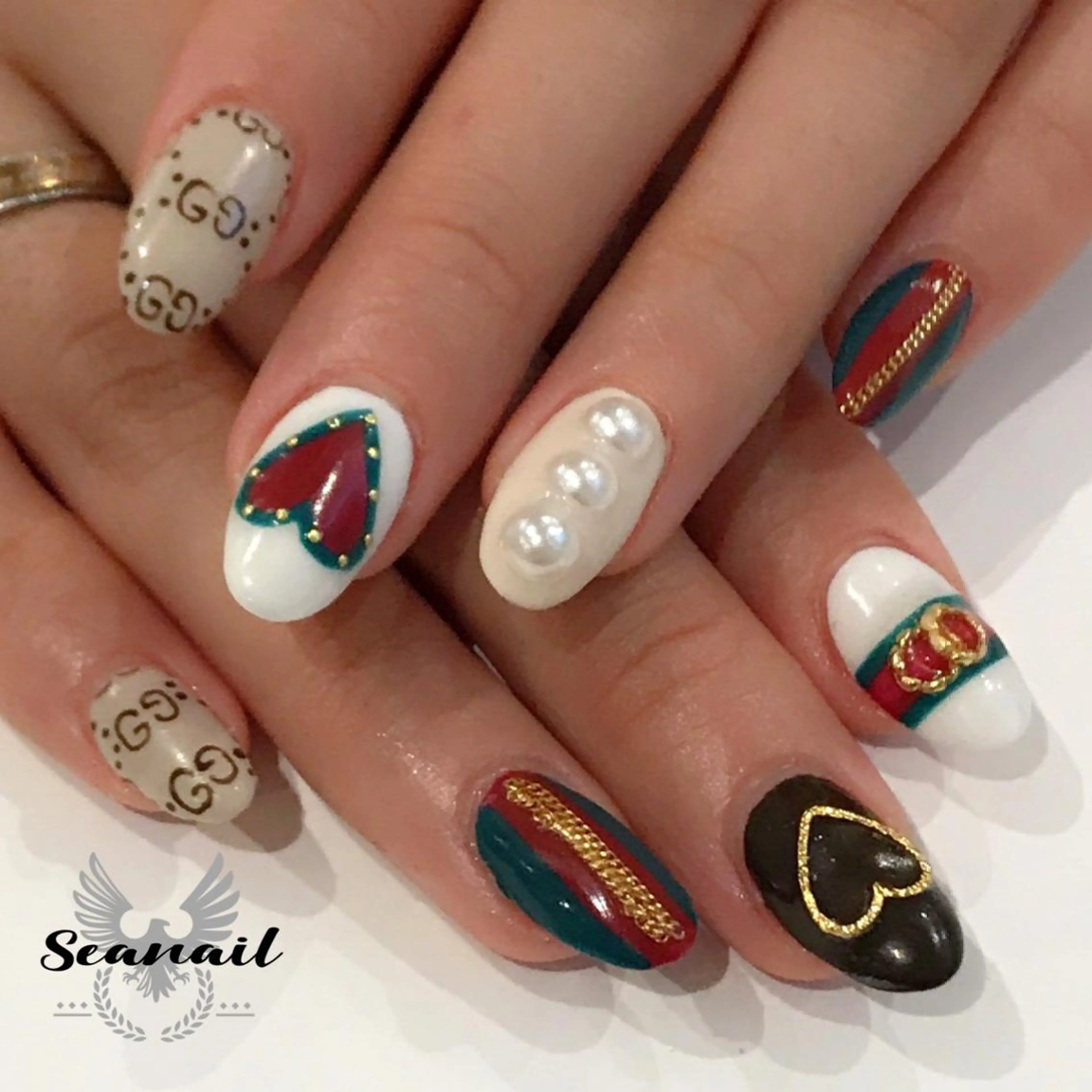 ネイル 小尾 栞のネイルデザイン