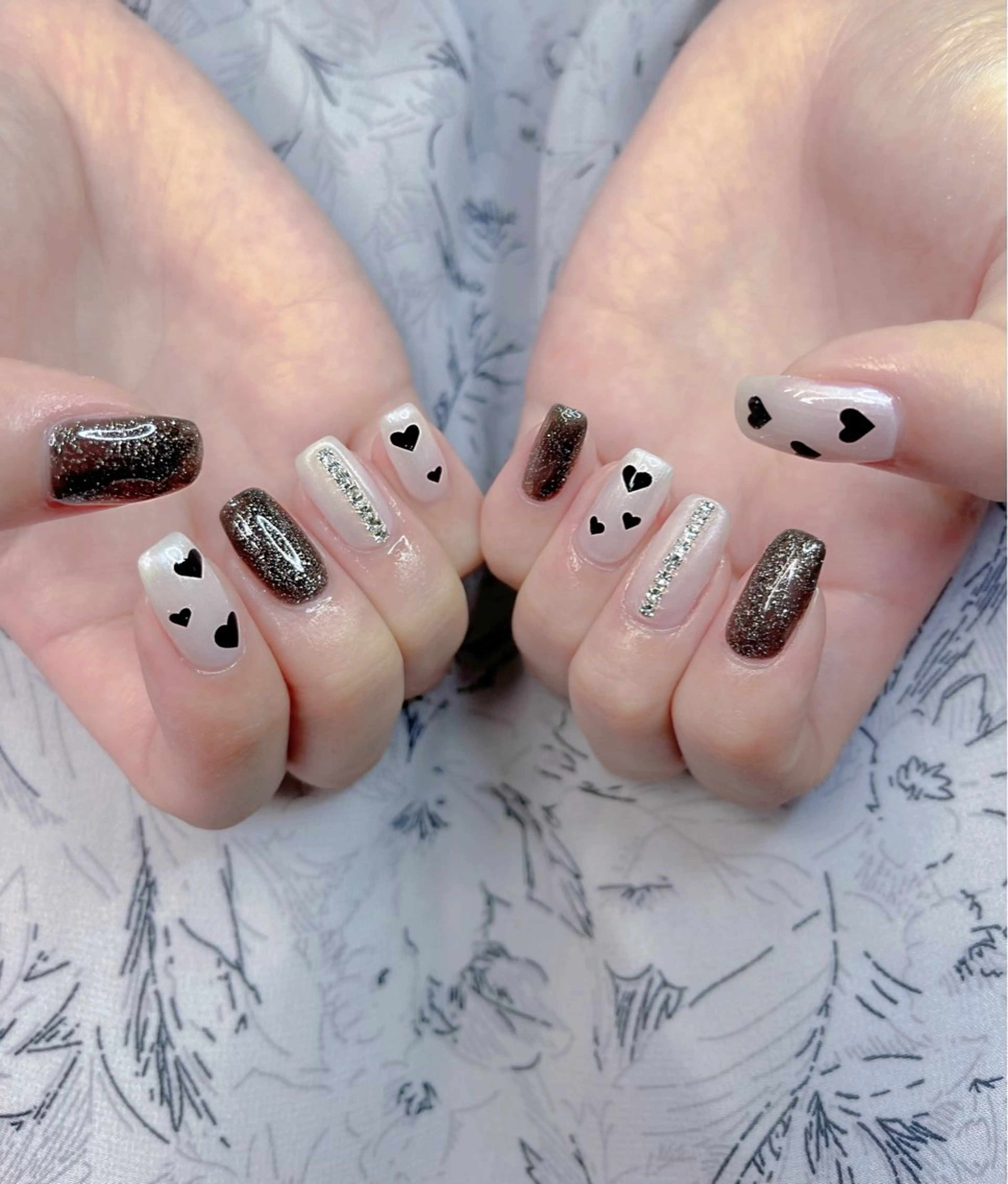 ミディアム めぐみのネイルサロン スタッフ練習のネイルデザイン