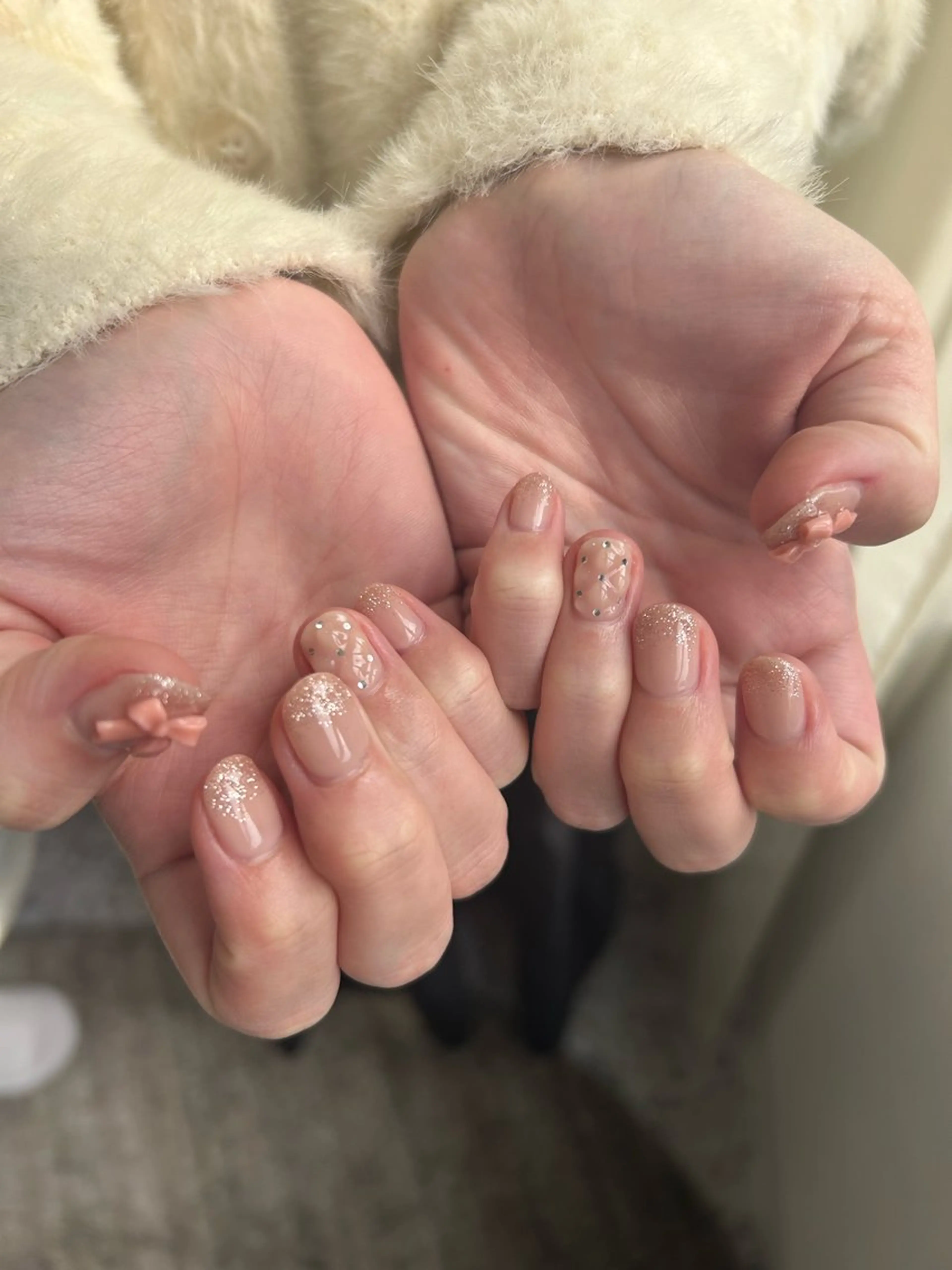 ネイル ハンドネイル 小松 千冬snazzyのネイルデザイン